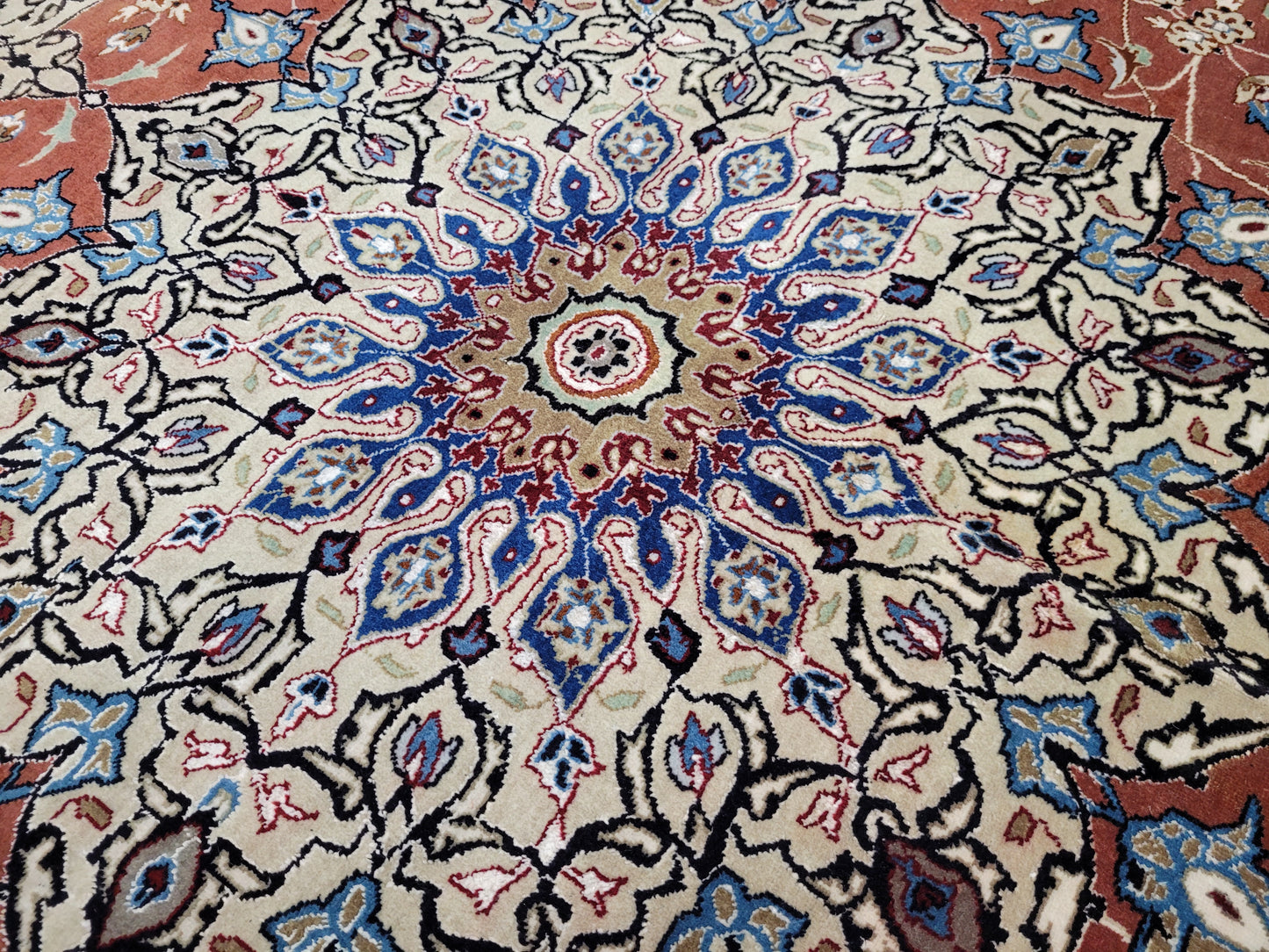 Täbriz Teppich 298x203 cm feine Korkwolle mit Seidenanteil klassische Knüpfkunst