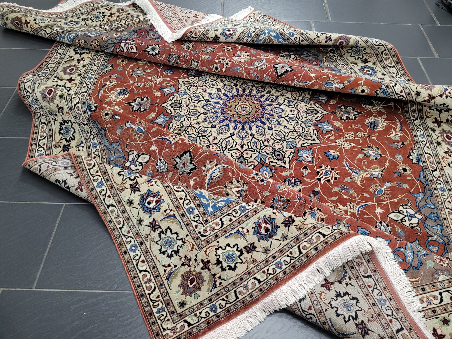 Täbriz Teppich 298x203 cm feine Korkwolle mit Seidenanteil klassische Knüpfkunst