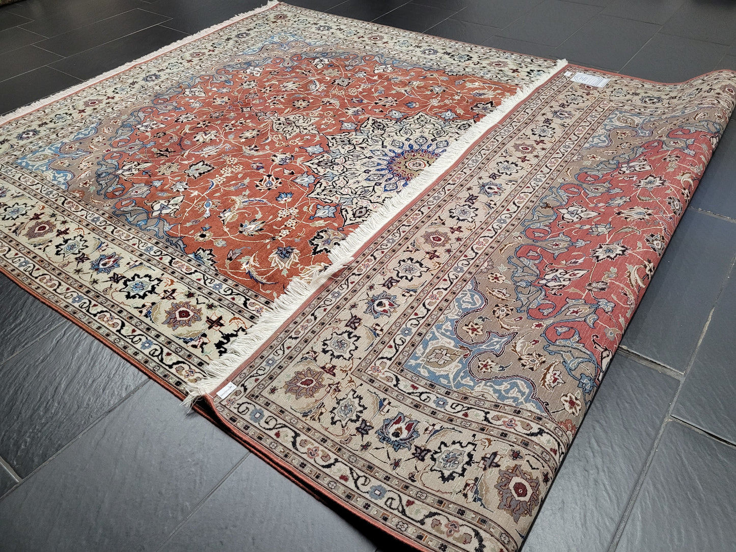 Täbriz Teppich 298x203 cm feine Korkwolle mit Seidenanteil klassische Knüpfkunst