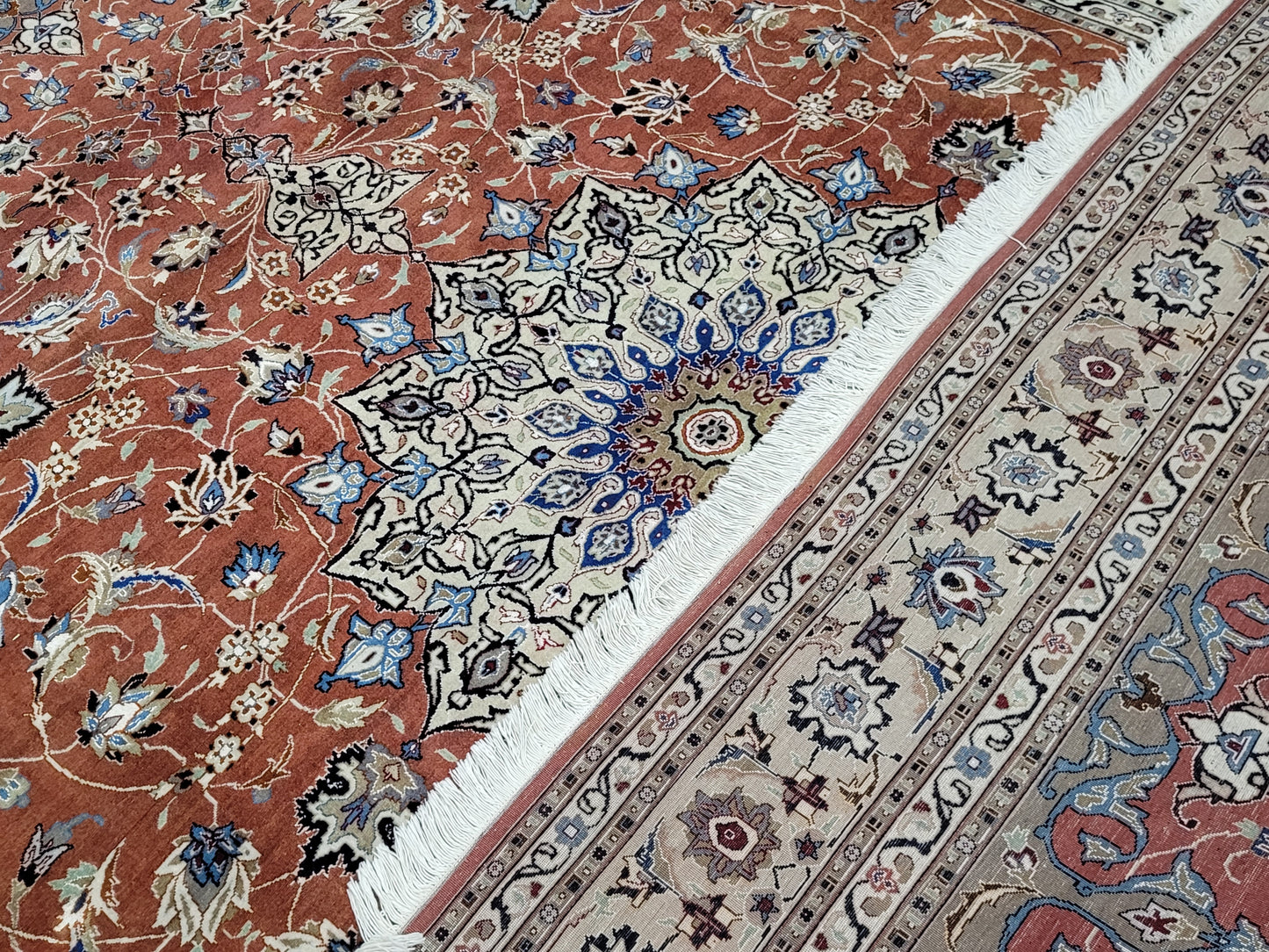 Täbriz Teppich 298x203 cm feine Korkwolle mit Seidenanteil klassische Knüpfkunst