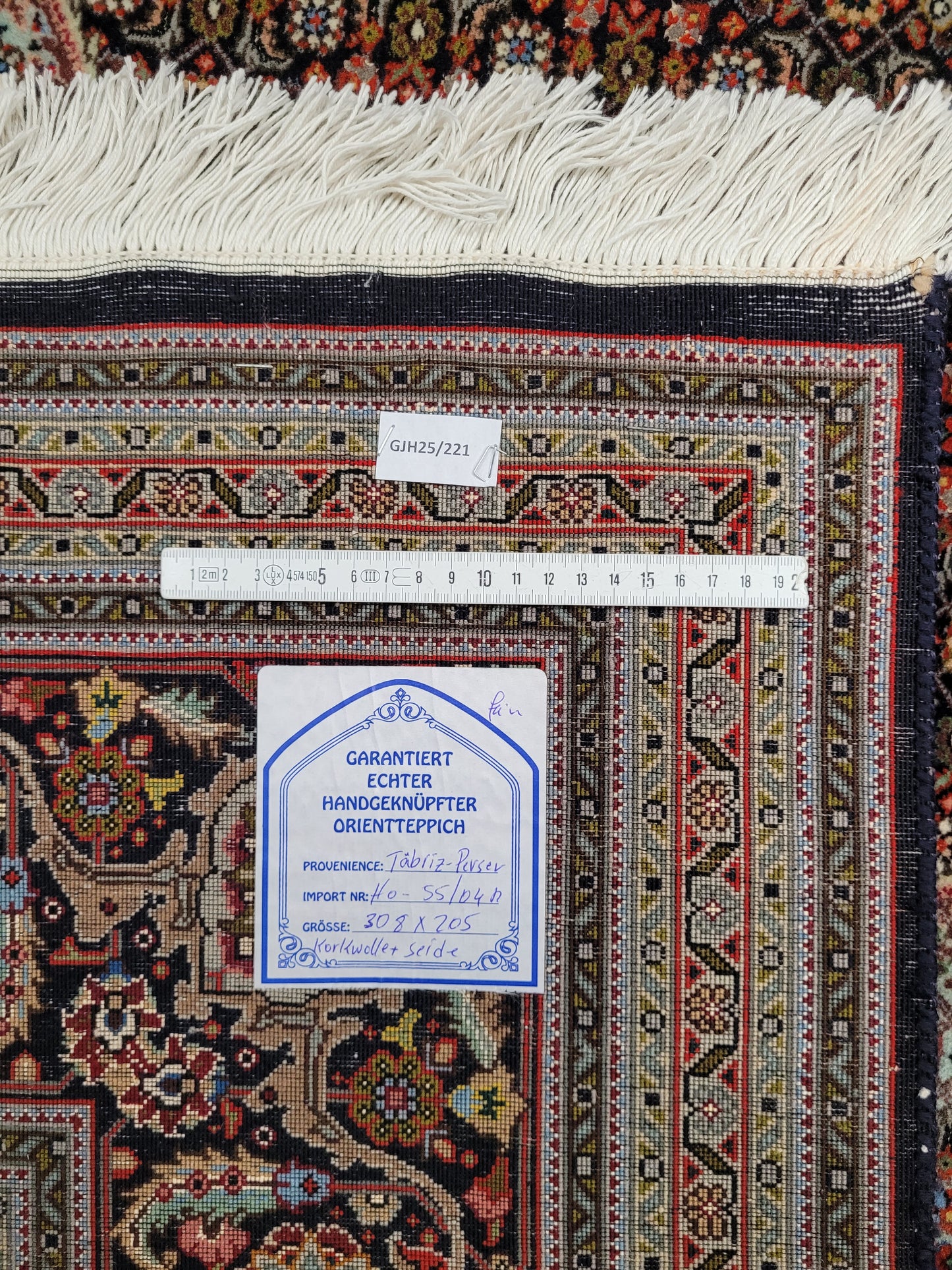 Täbriz Teppich 305x205 cm feine Korkwolle mit Seidenanteil Mahi Design