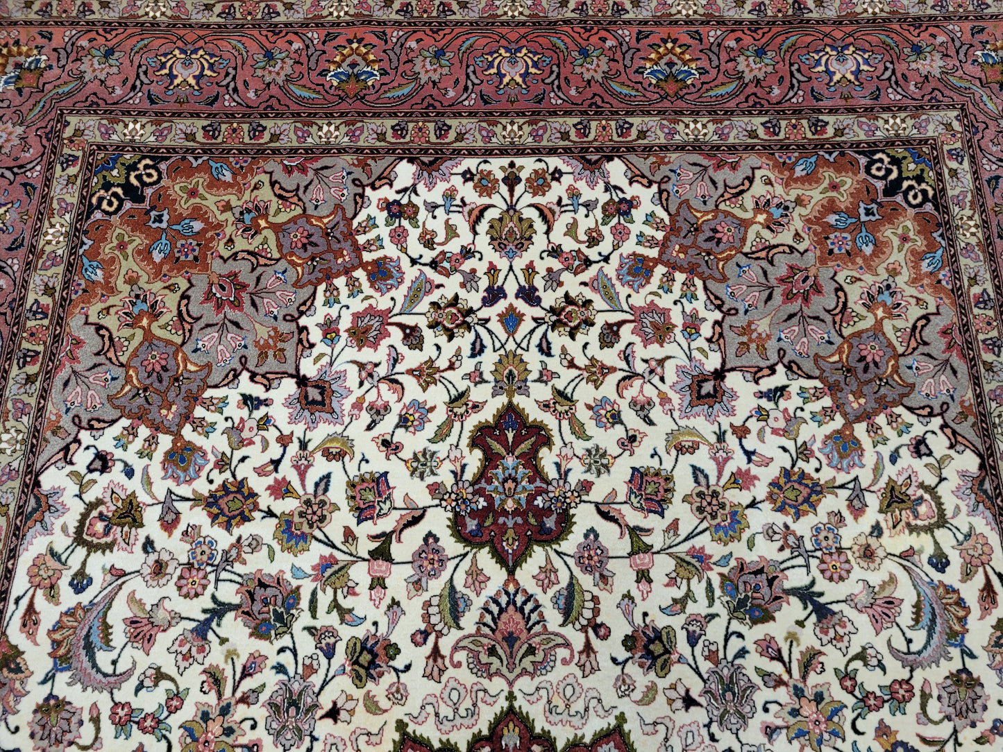 Orientteppich Handgeknüpft Täbriz Korkwolle mit Seidenanteil 310x205 cm