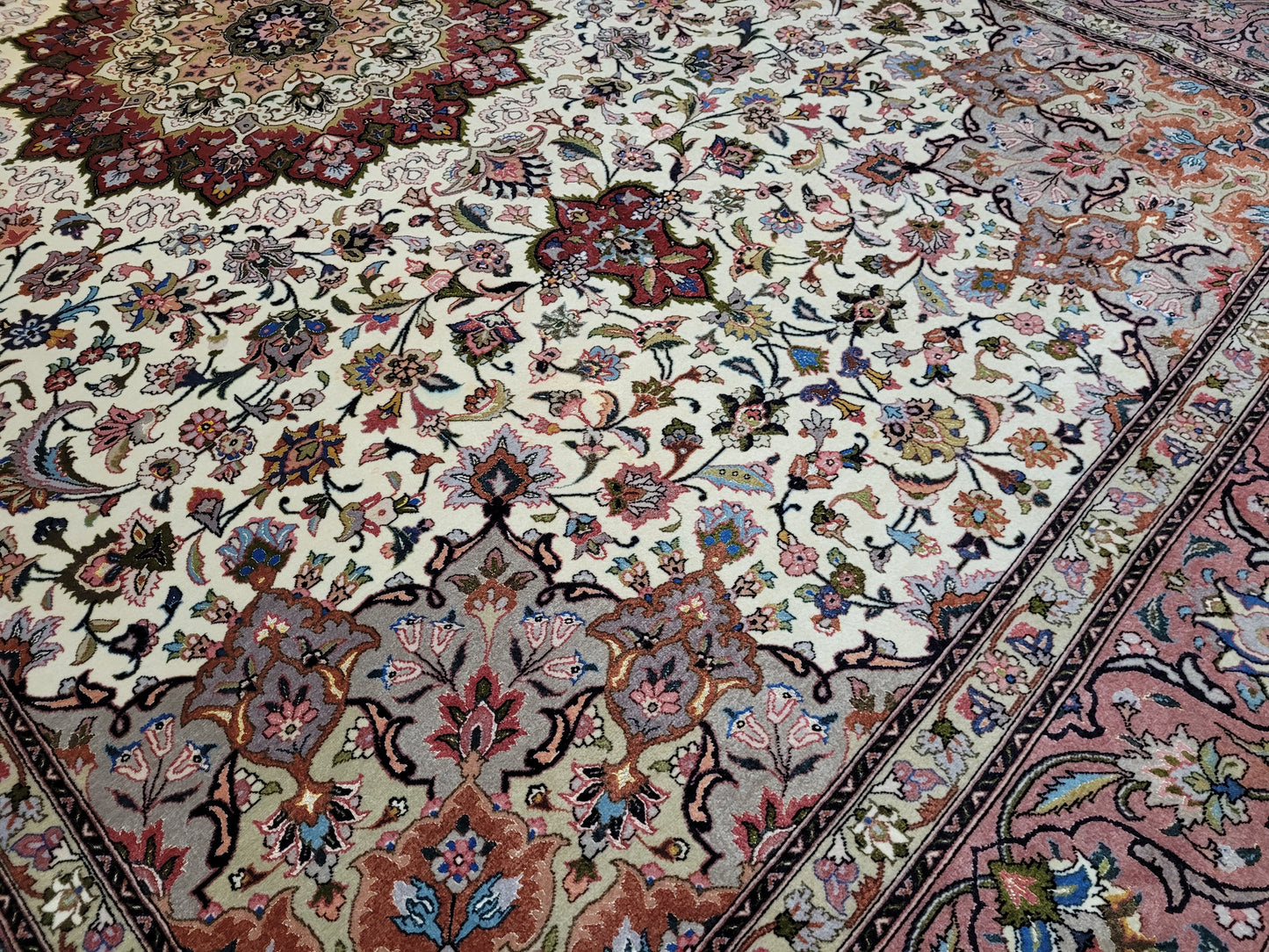 Orientteppich Handgeknüpft Täbriz Korkwolle mit Seidenanteil 310x205 cm