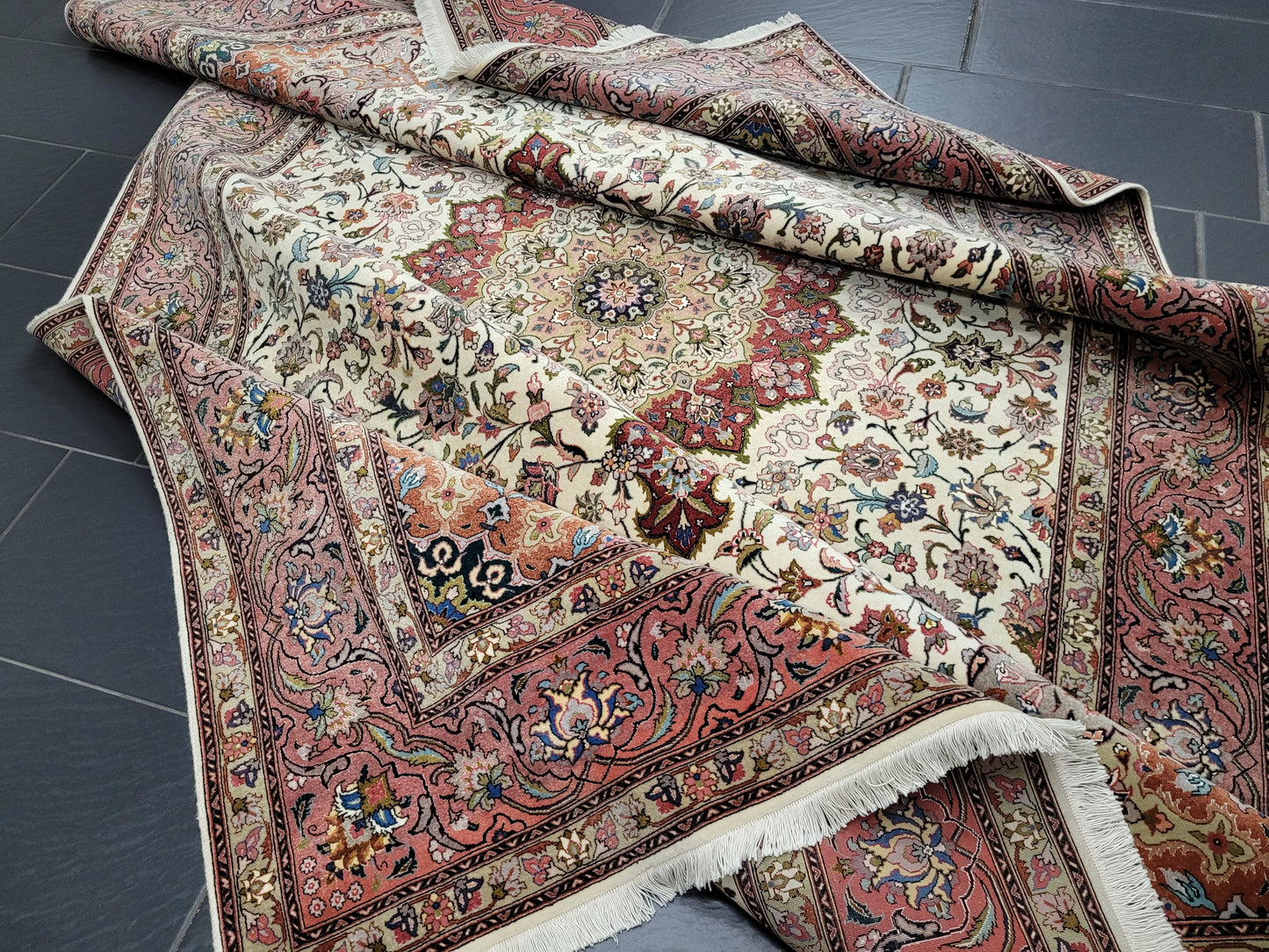 Orientteppich Handgeknüpft Täbriz Korkwolle mit Seidenanteil 310x205 cm