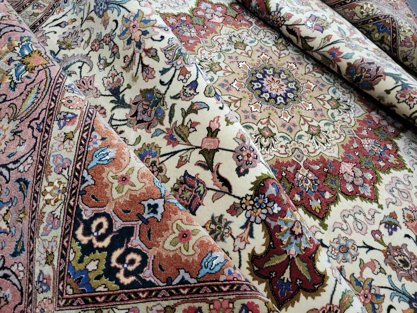 Orientteppich Handgeknüpft Täbriz Korkwolle mit Seidenanteil 310x205 cm