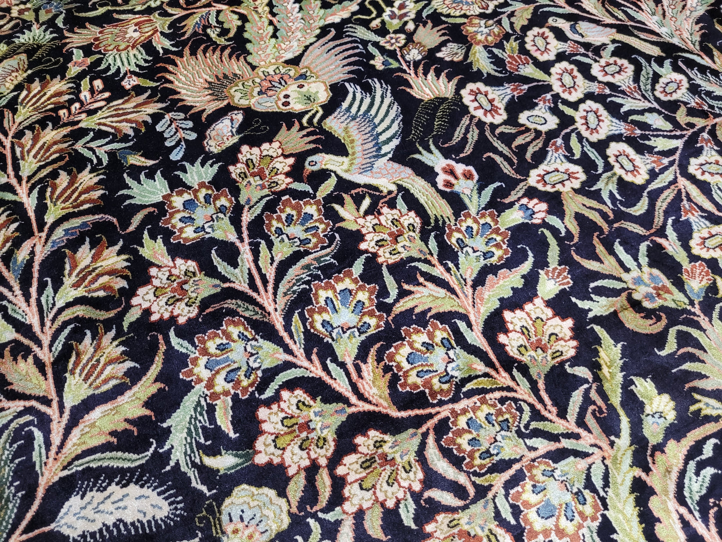 Hereke Seidenteppich Handgeknüpft Paradiesgarten Motiv 245x155cm