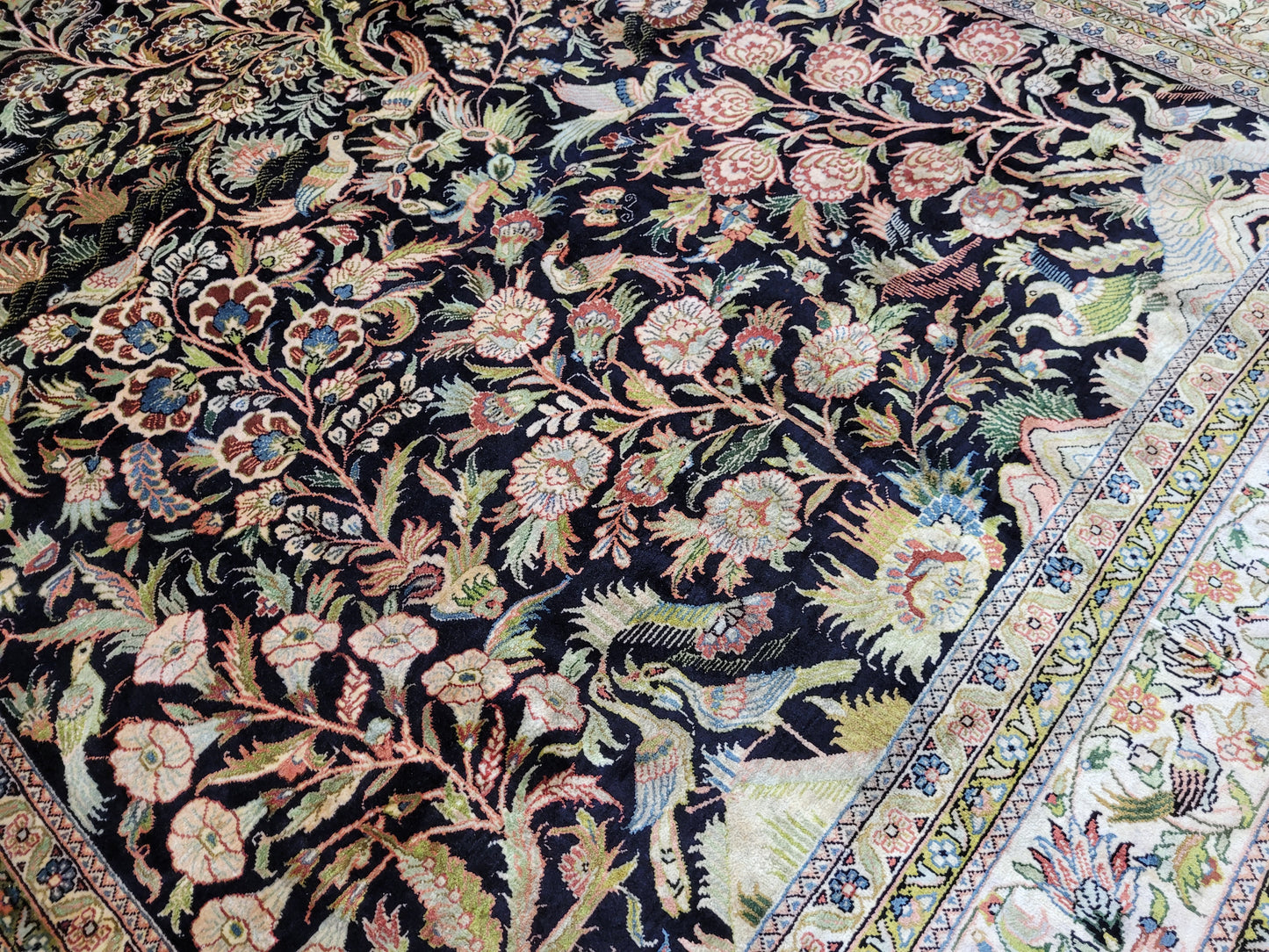 Hereke Seidenteppich Handgeknüpft Paradiesgarten Motiv 245x155cm