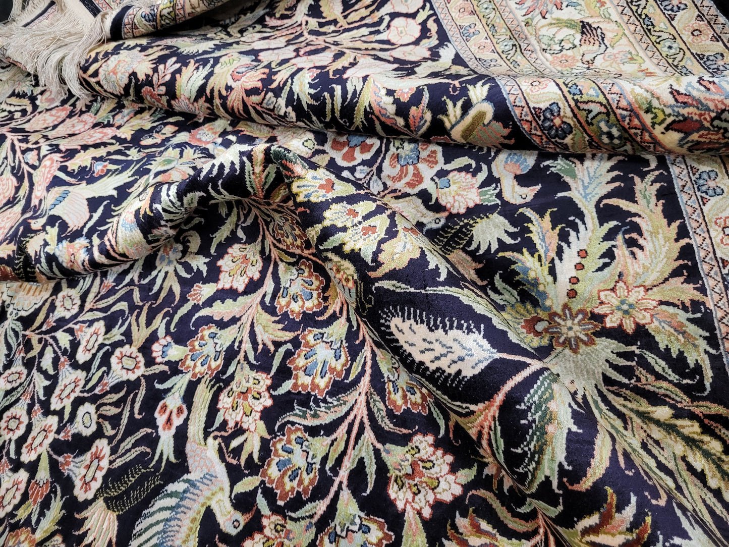 Hereke Seidenteppich Handgeknüpft Paradiesgarten Motiv 245x155cm