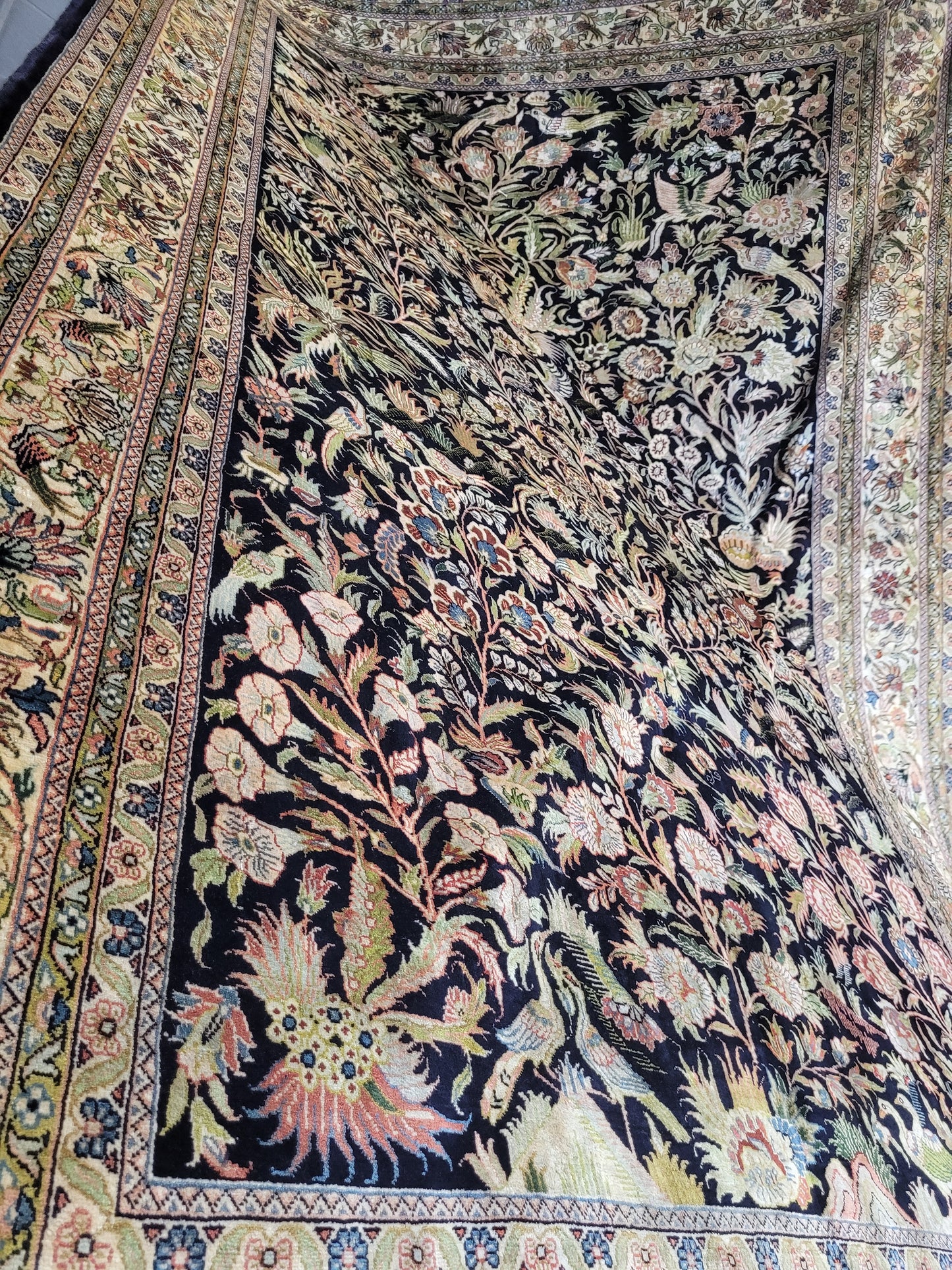 Hereke Seidenteppich Handgeknüpft Paradiesgarten Motiv 245x155cm