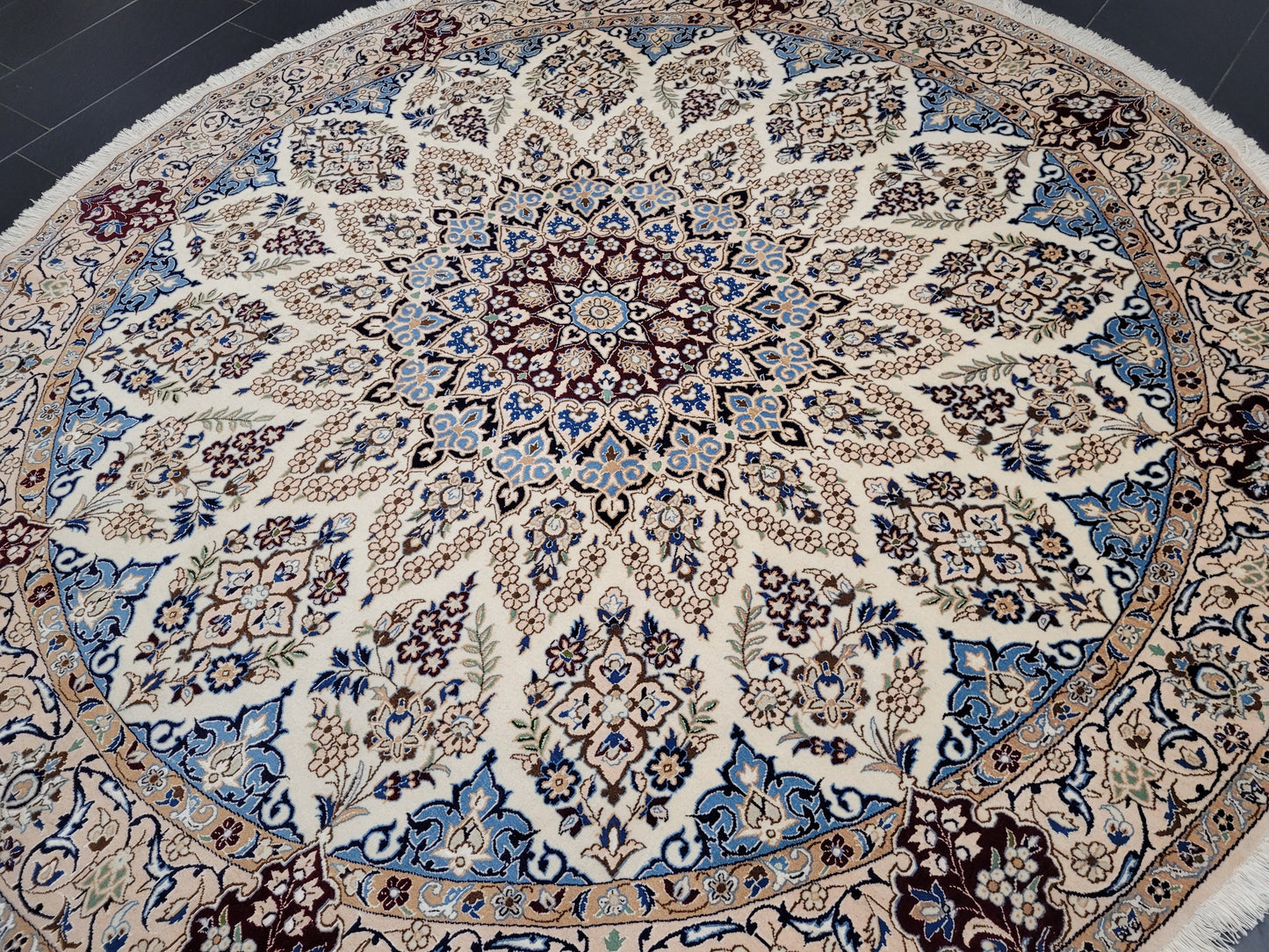 Nain Teppich Rund Seide und Wolle fein geknüpft 245 cm Unikat