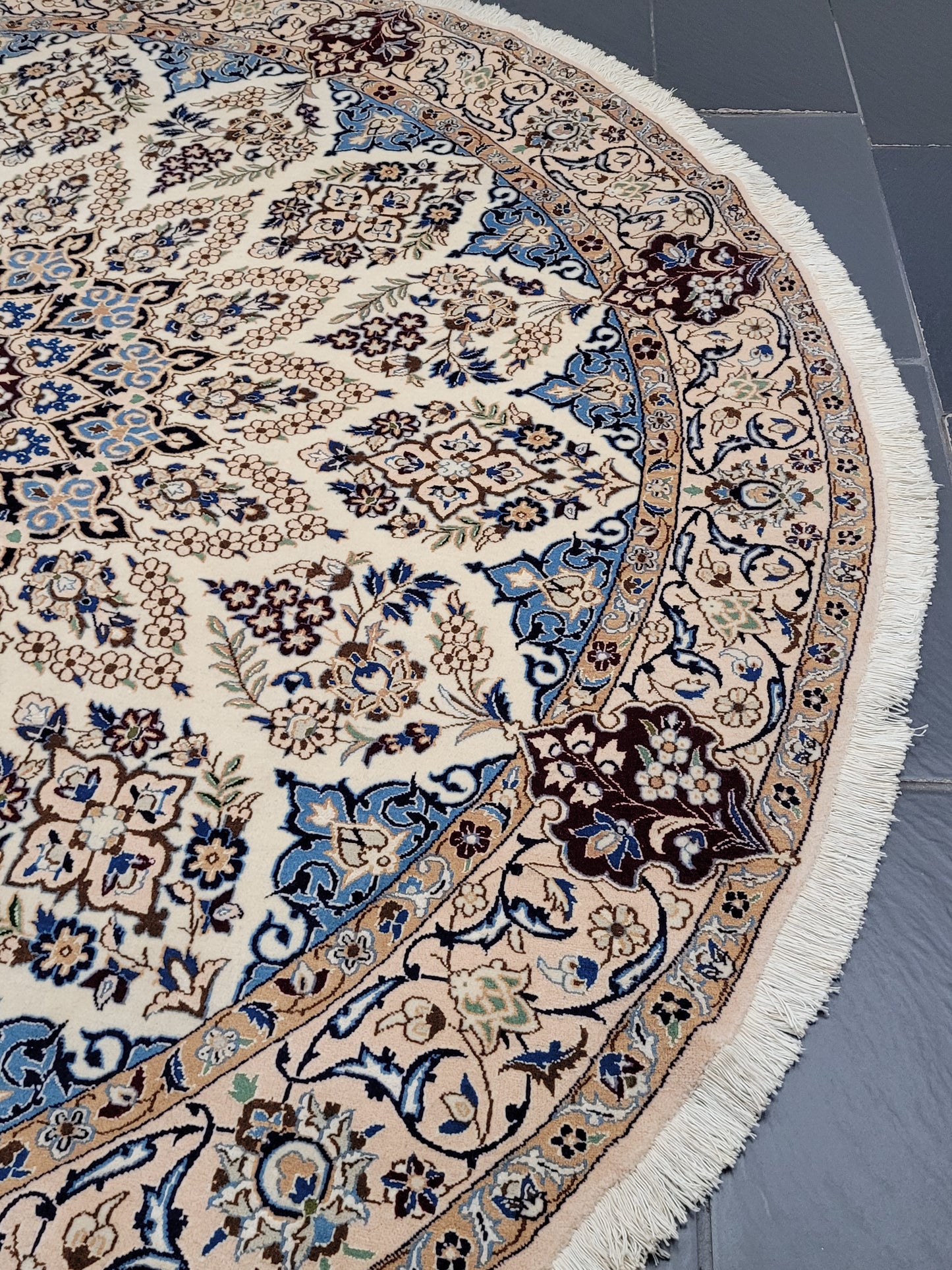 Nain Teppich Rund Seide und Wolle fein geknüpft 245 cm Unikat