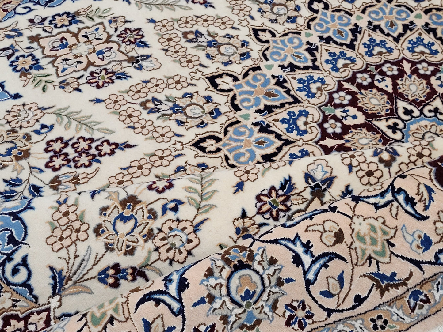 Nain Teppich Rund Seide und Wolle fein geknüpft 245 cm Unikat