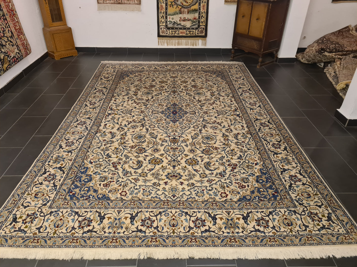 Perserteppich Orientteppich Handgeknüpfter Teppich Nain 355x250cm