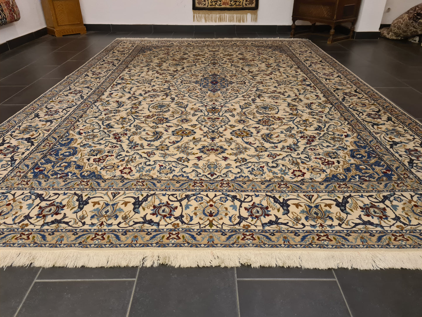 Perserteppich Orientteppich Handgeknüpfter Teppich Nain 355x250cm