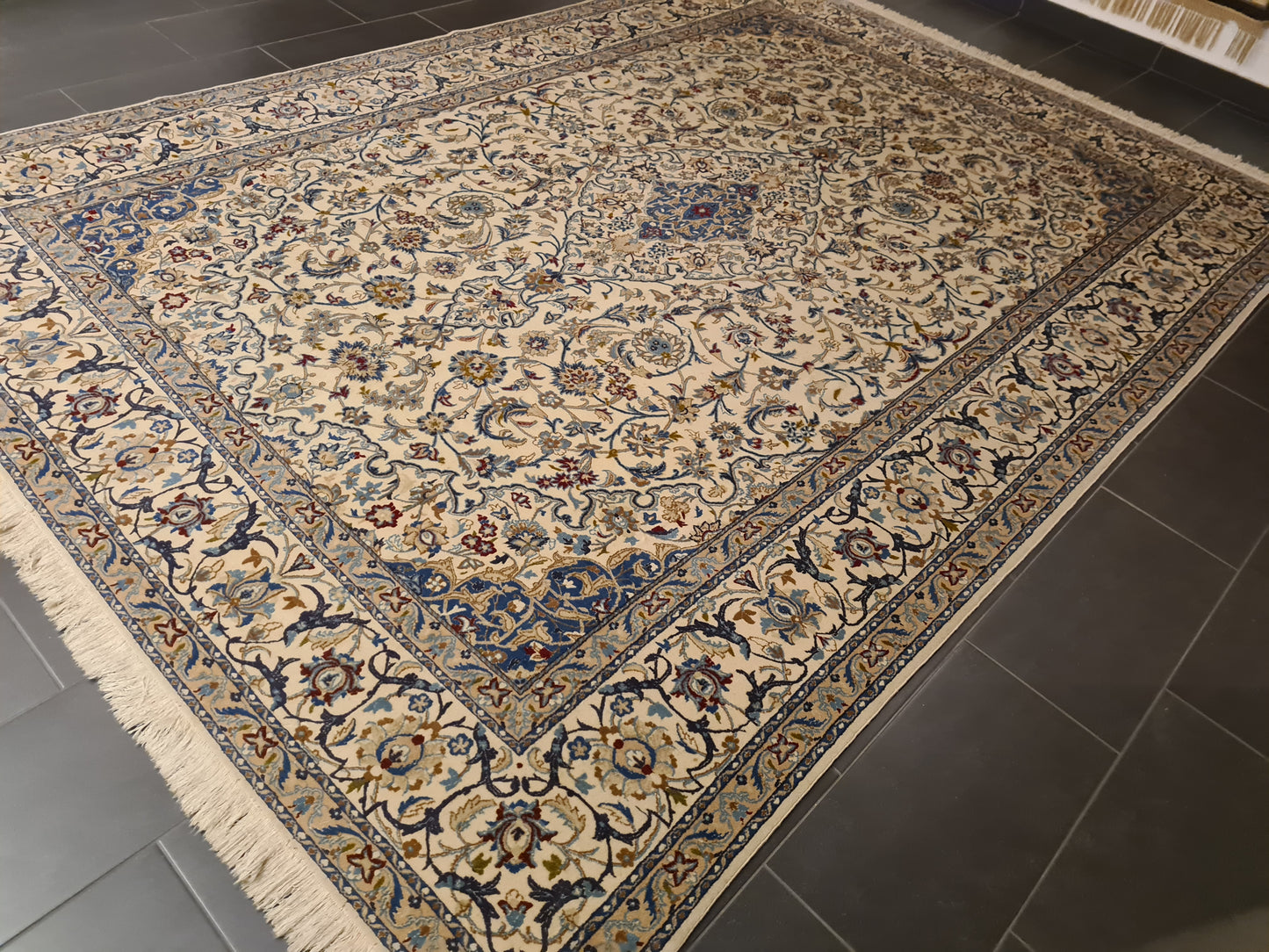 Perserteppich Orientteppich Handgeknüpfter Teppich Nain 355x250cm