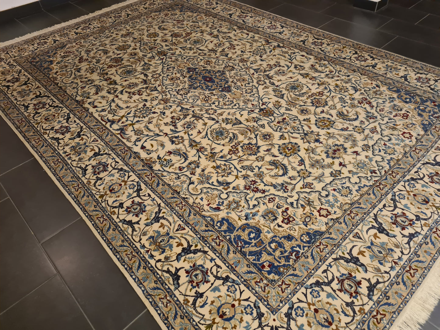 Perserteppich Orientteppich Handgeknüpfter Teppich Nain 355x250cm
