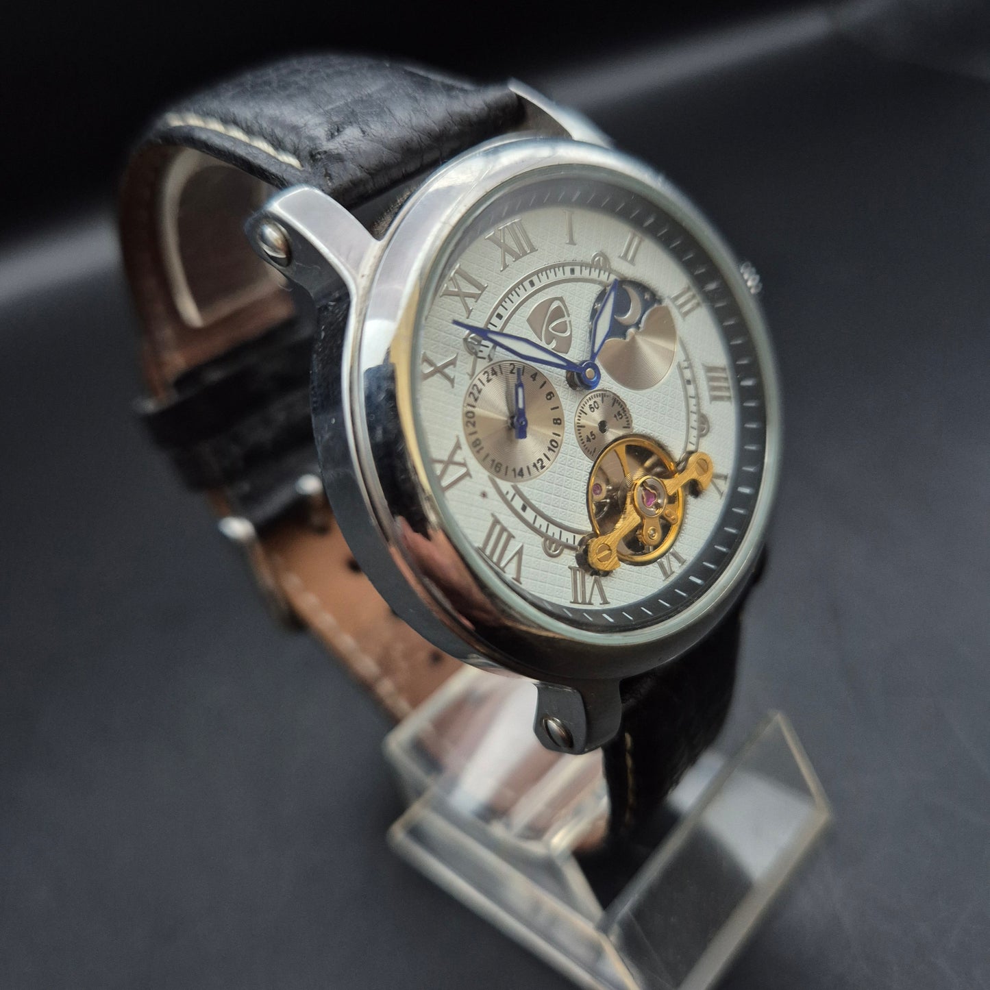 Automatik Herren Uhr mit skelettiertem Zifferblatt – Defekt/Teileträger