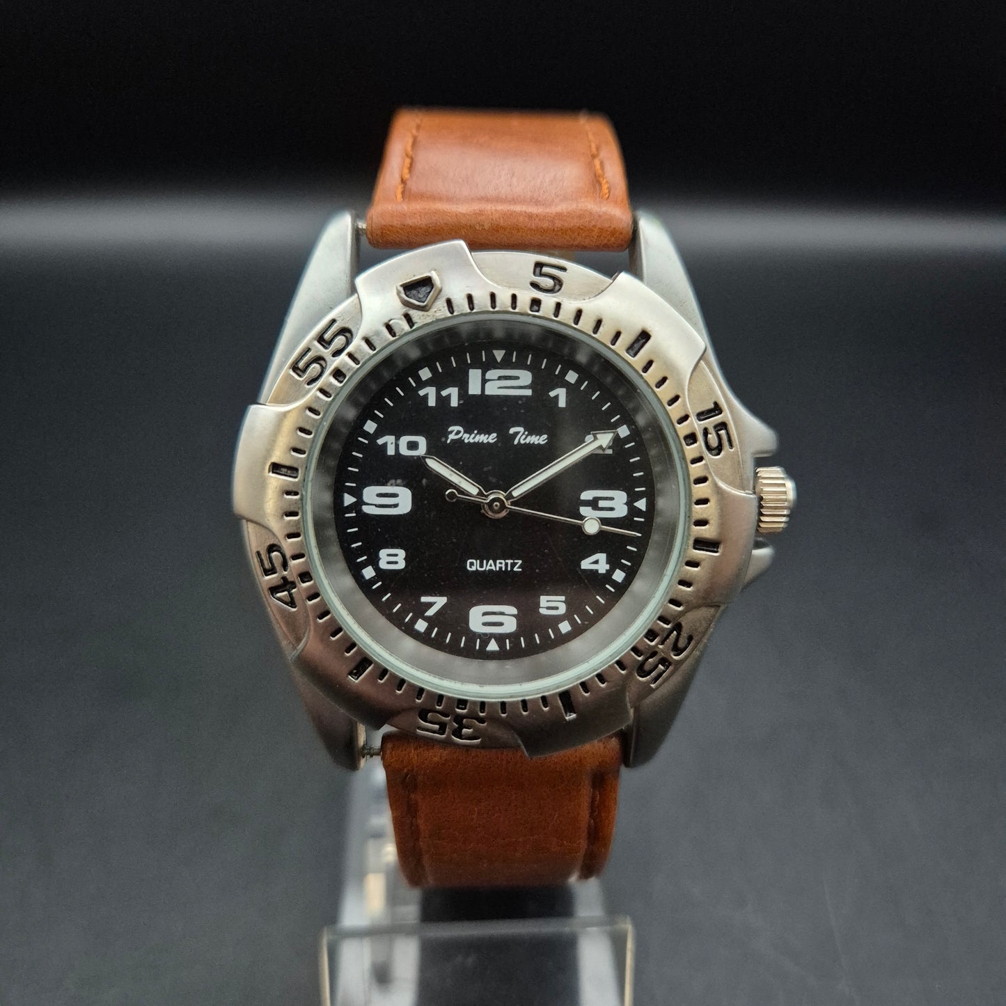 Precision Time Herren Uhr mit schwarzem Zifferblatt und Lederarmband