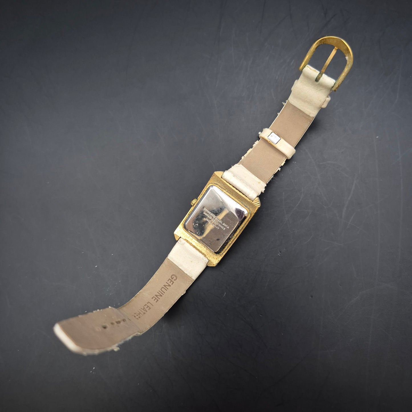 Ronica Damen Uhr – Elegante Retro-Optik mit rechteckigem Gehäuse