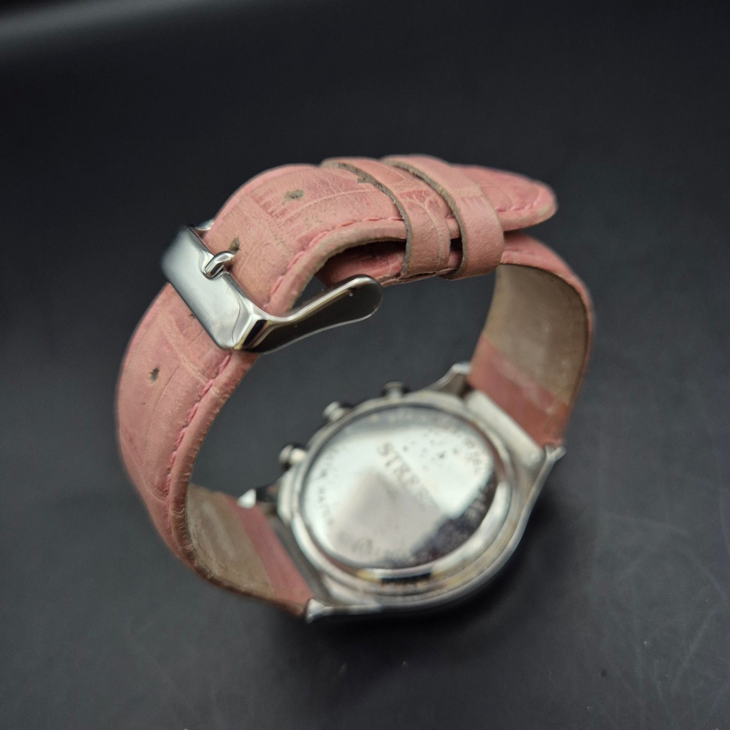 Street Damen Uhr mit Strassbesatz und pinkem Akzent