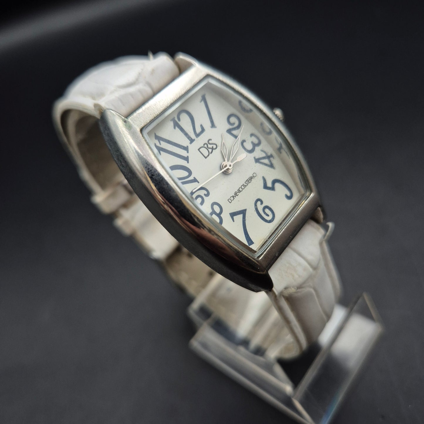 UhrenDomenico & Stefano Damen Uhr – Extravagantes Design mit weißen Akzenten