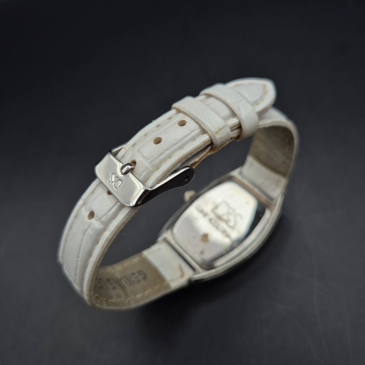 UhrenDomenico & Stefano Damen Uhr – Extravagantes Design mit weißen Akzenten