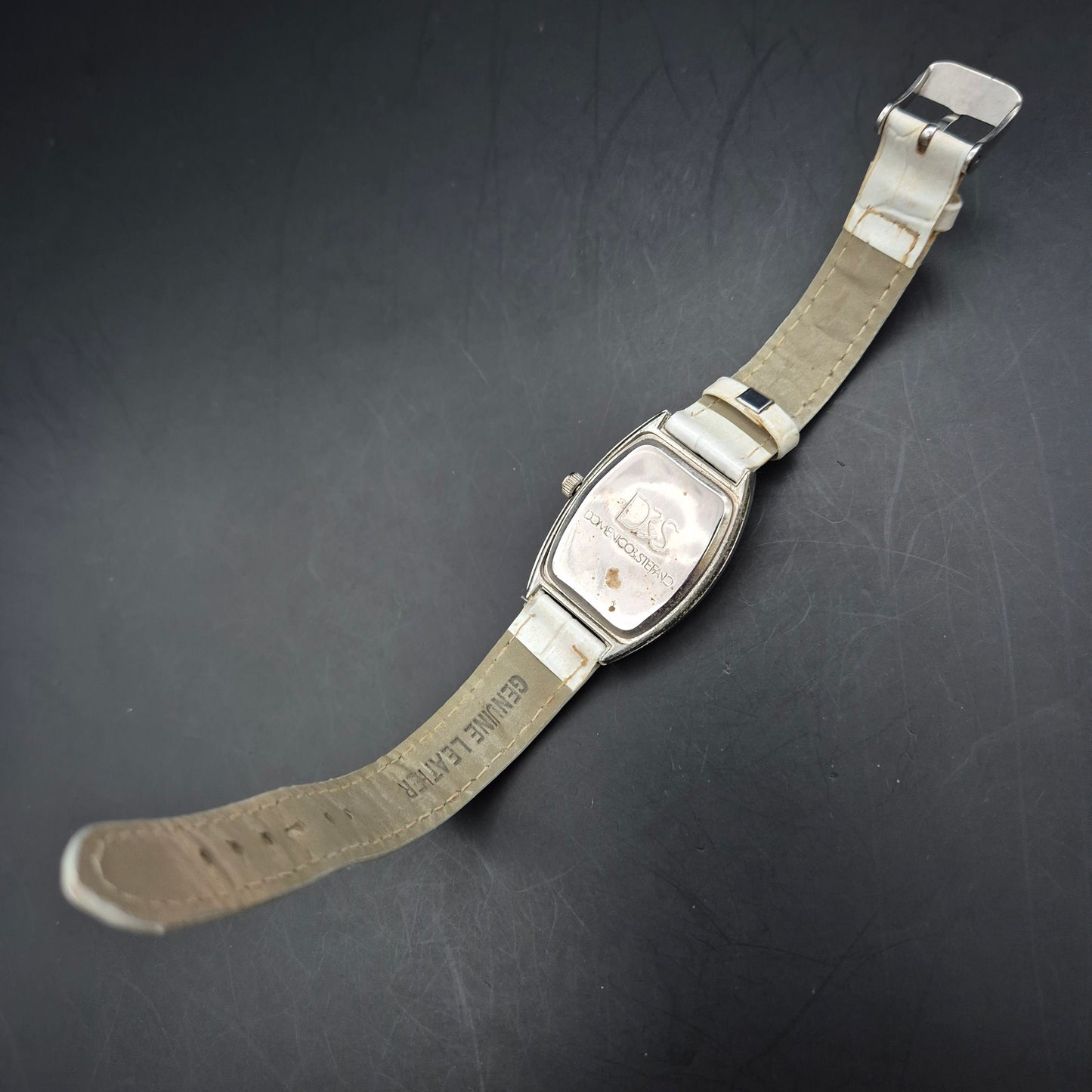 UhrenDomenico & Stefano Damen Uhr – Extravagantes Design mit weißen Akzenten