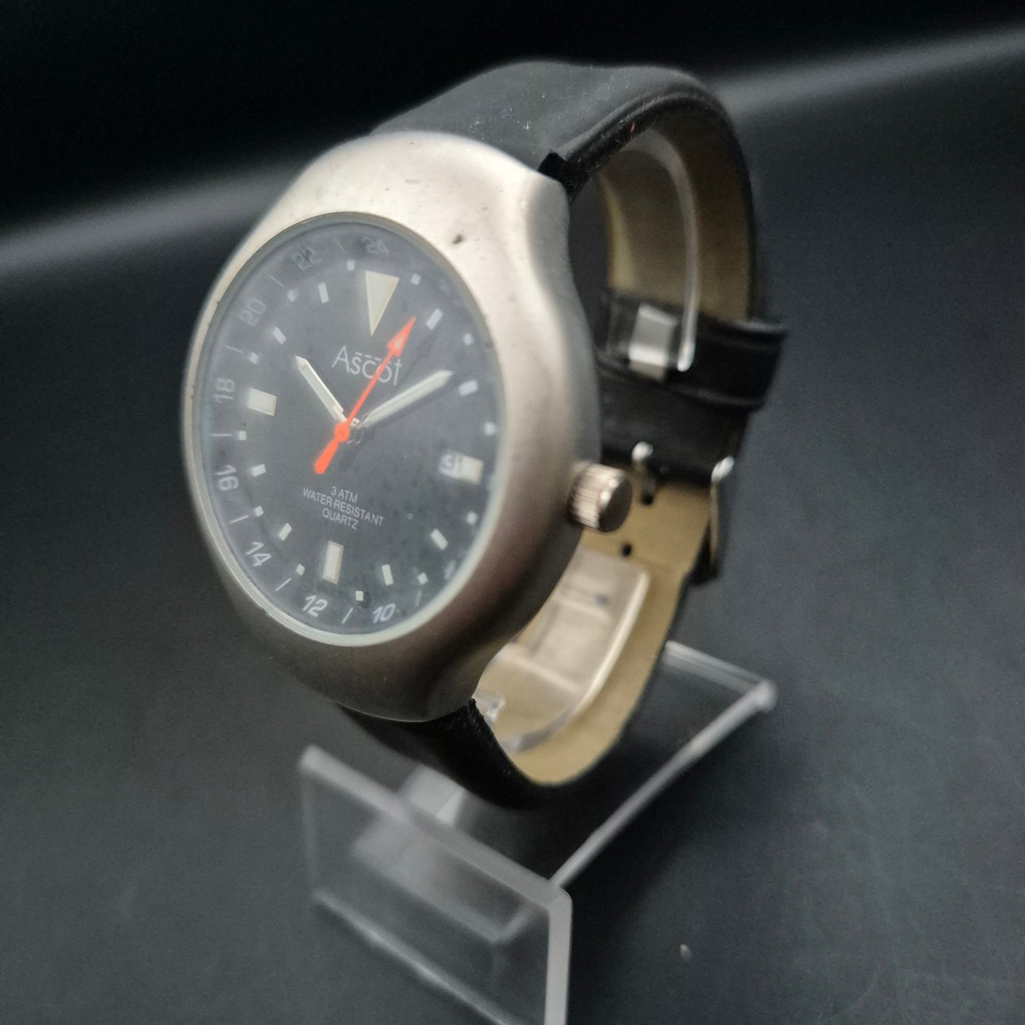 Ascot Herren Uhr Schwarz – Sportliches Design mit 24-Stunden-Anzeige