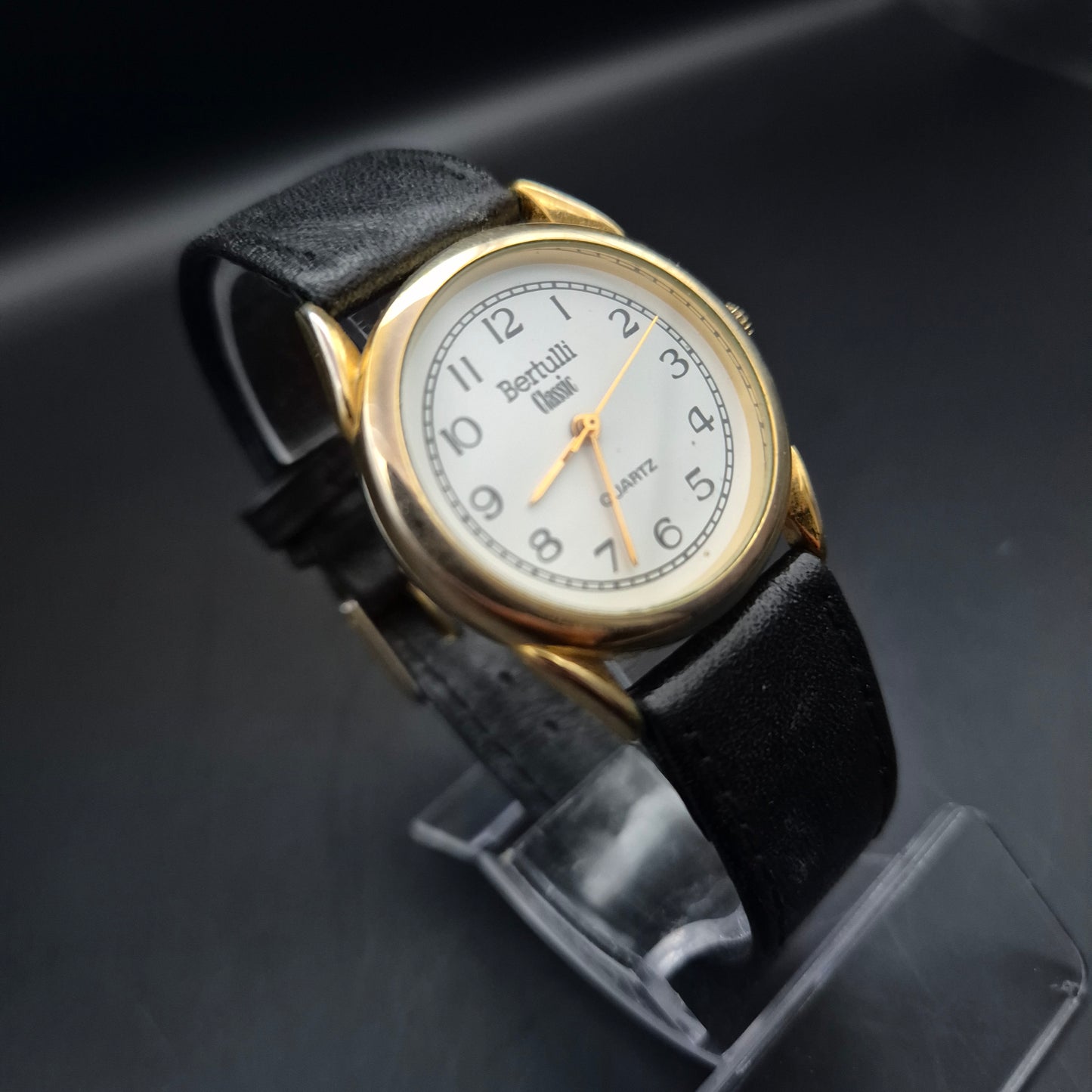 Bertulli Classic Herren Uhr – Schlichte Eleganz im goldfarbenen Design