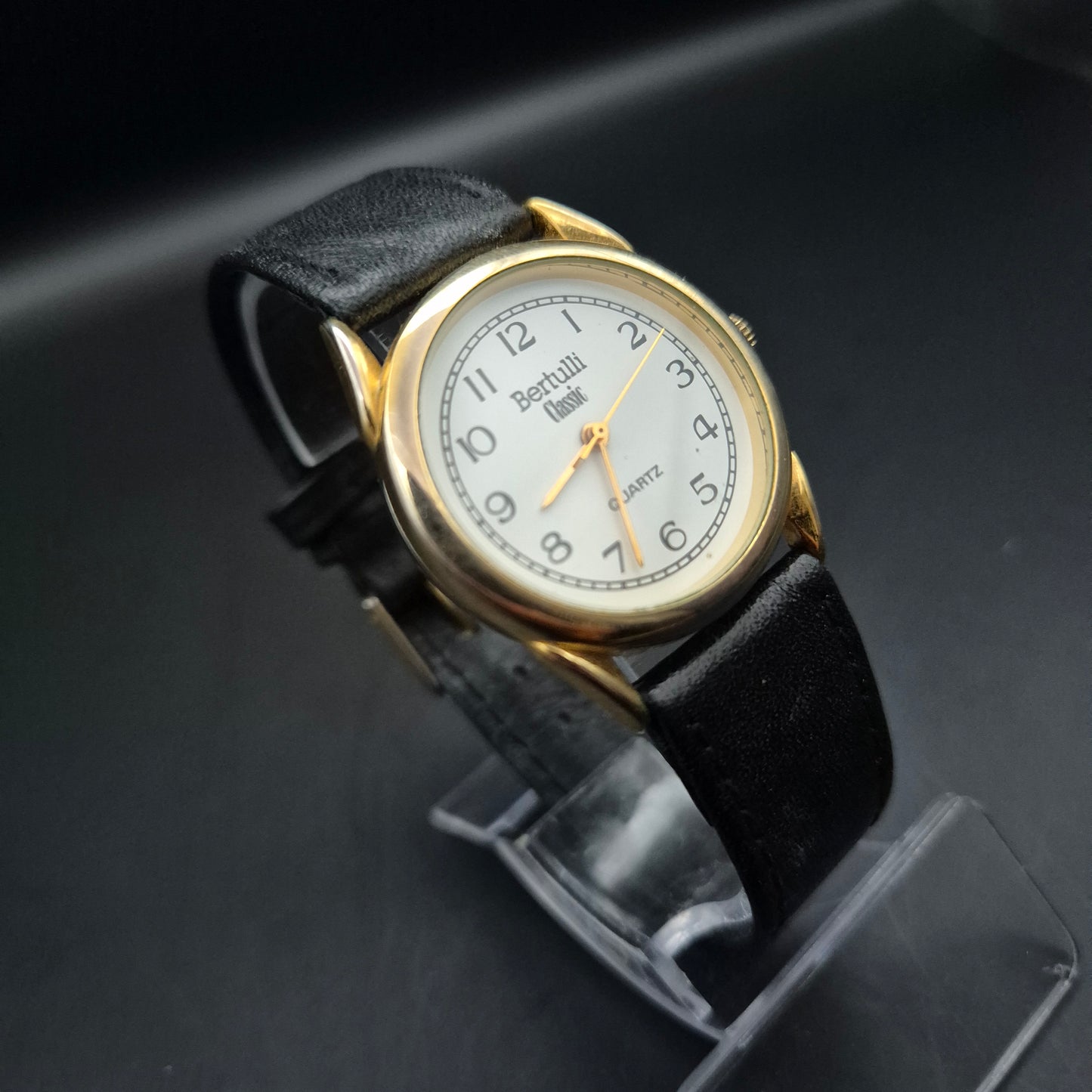 Bertulli Classic Herren Uhr – Schlichte Eleganz im goldfarbenen Design