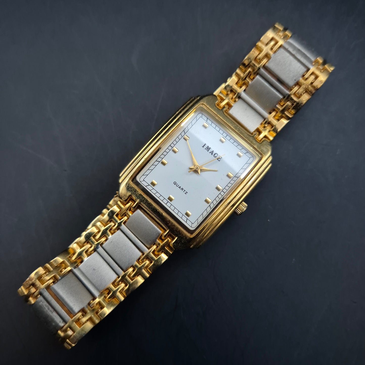 Image Damen Uhr Gold-Silber – Elegante Zweiton Quarz Armbanduhr