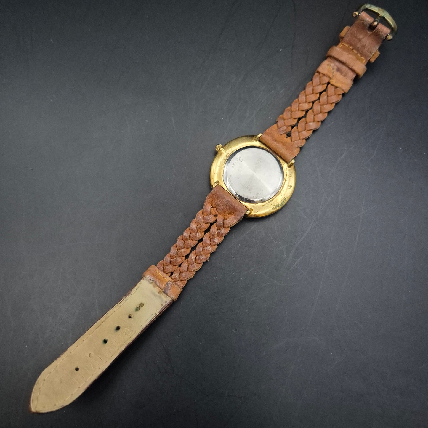 Avenue Damen Uhr – Holzoptik Design mit geflochtenem Lederarmband