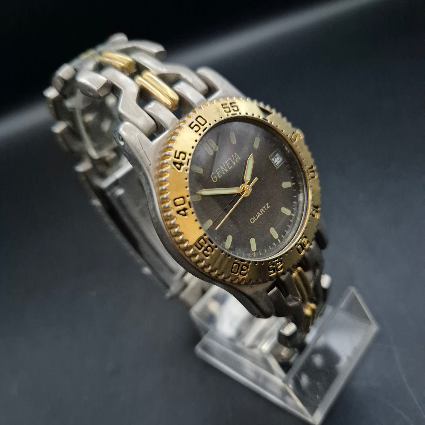 Geneva Herren/Damen Uhr – Zweifarbige Quarzuhr mit Datumsanzeige