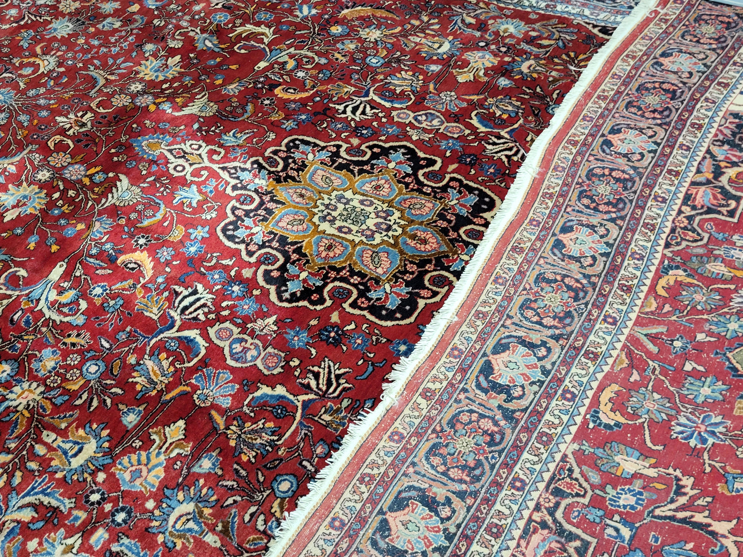 Bidjar Teppich 325x215 cm Korkwolle florales Medaillon Muster