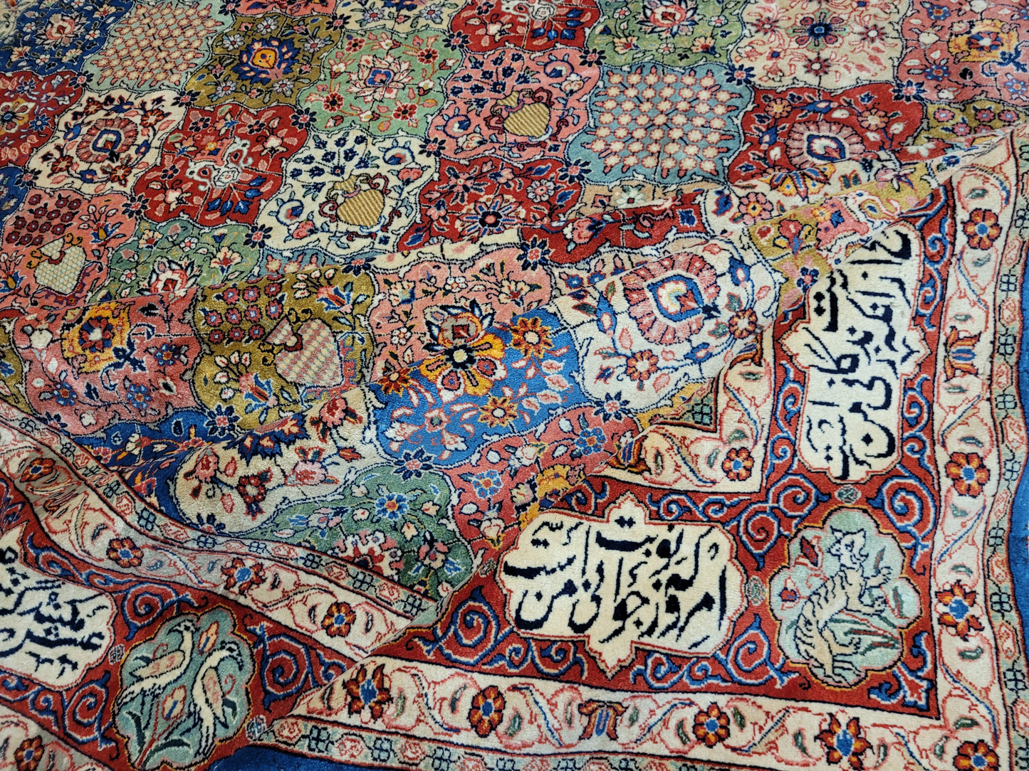 Sarough Teppich 365x270 cm Korkwolle signiert Gartenmuster