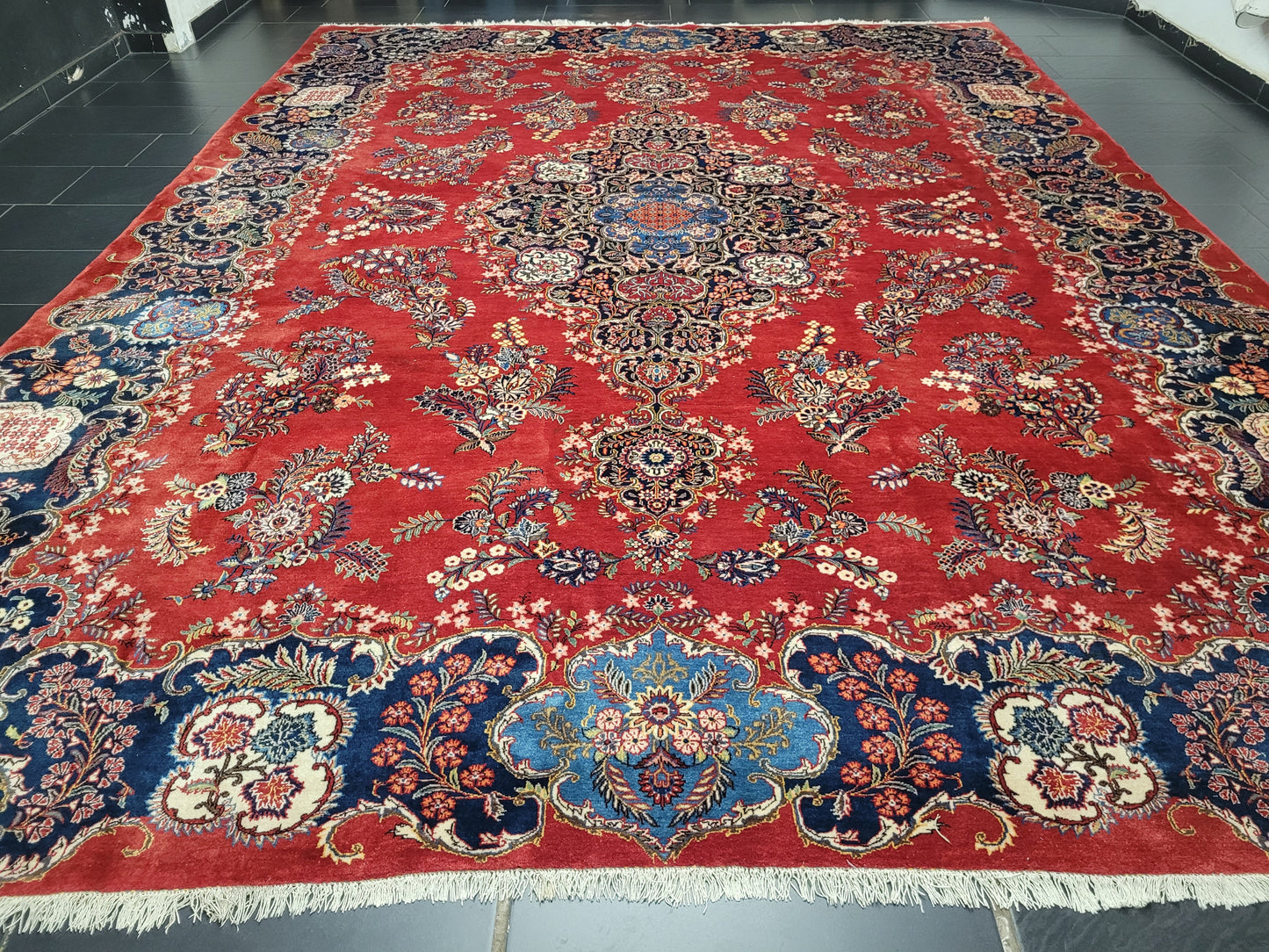 Keschan Teppich 415x320 cm Korkwolle florales Medaillon Design