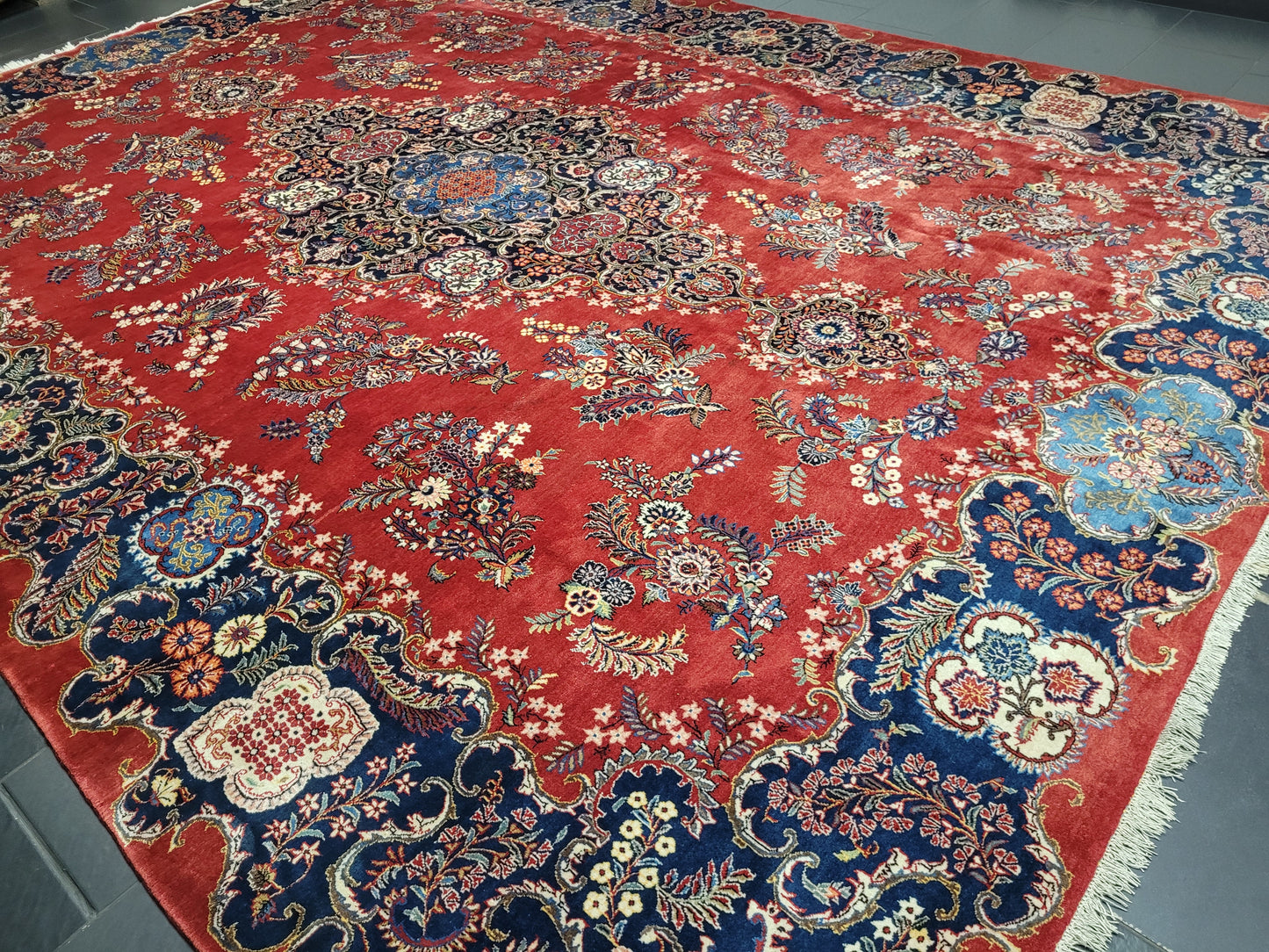 Keschan Teppich 415x320 cm Korkwolle florales Medaillon Design