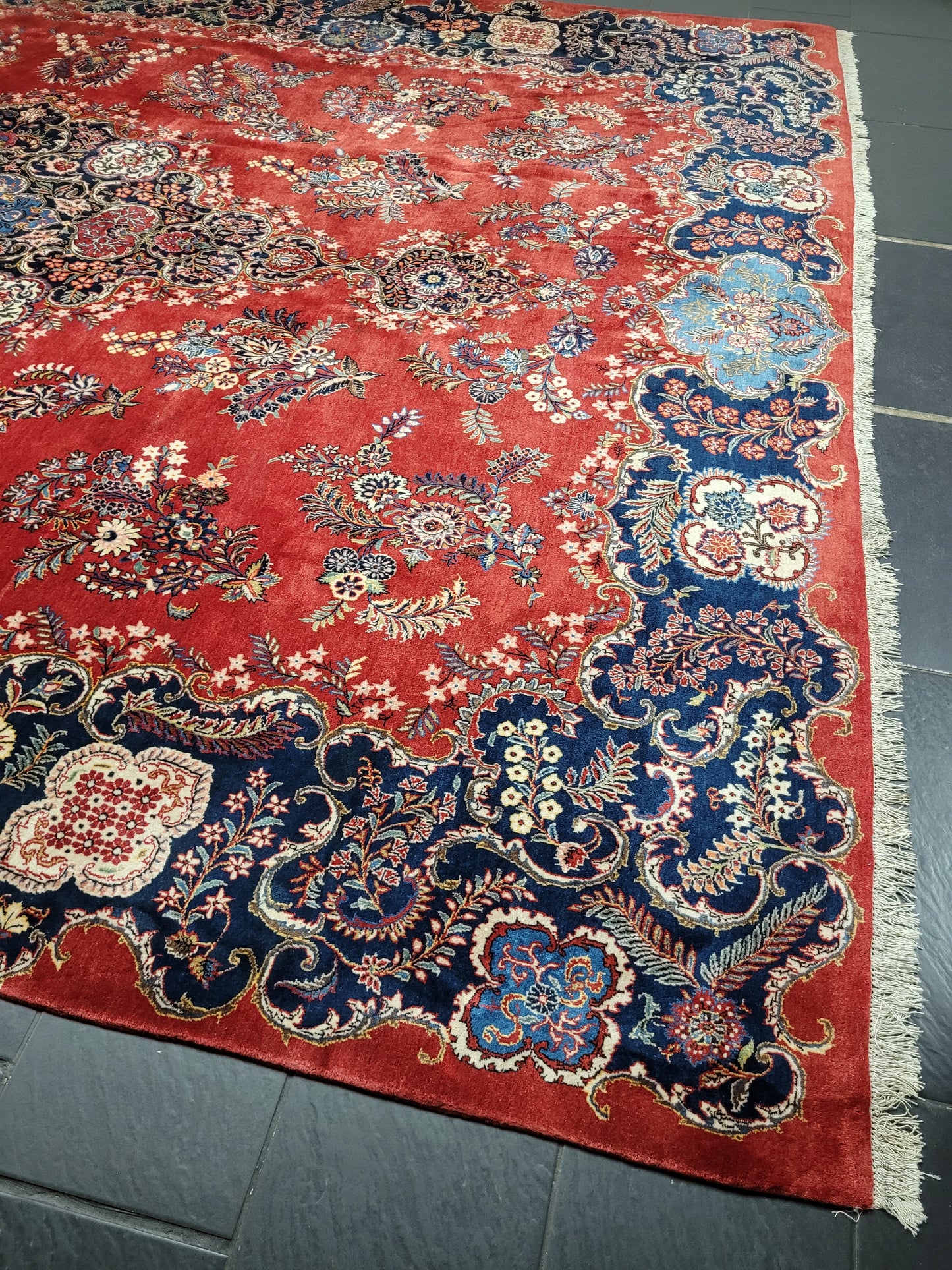 Keschan Teppich 415x320 cm Korkwolle florales Medaillon Design