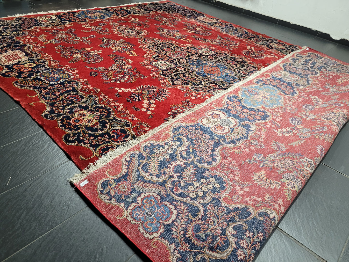 Keschan Teppich 415x320 cm Korkwolle florales Medaillon Design