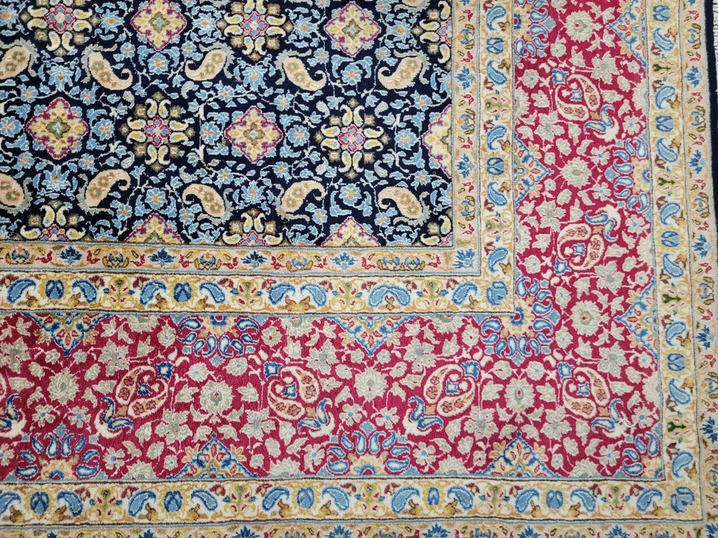 Kirman Teppich 400x280 cm Korkwolle signiert florales Boteh-Muster