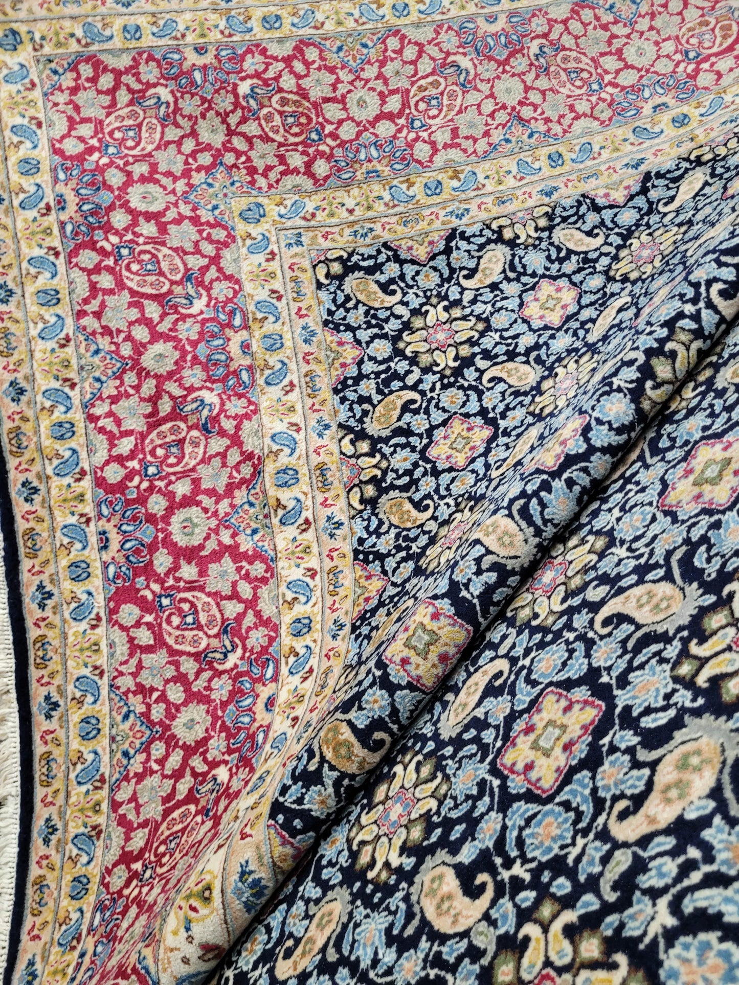 Kirman Teppich 400x280 cm Korkwolle signiert florales Boteh-Muster