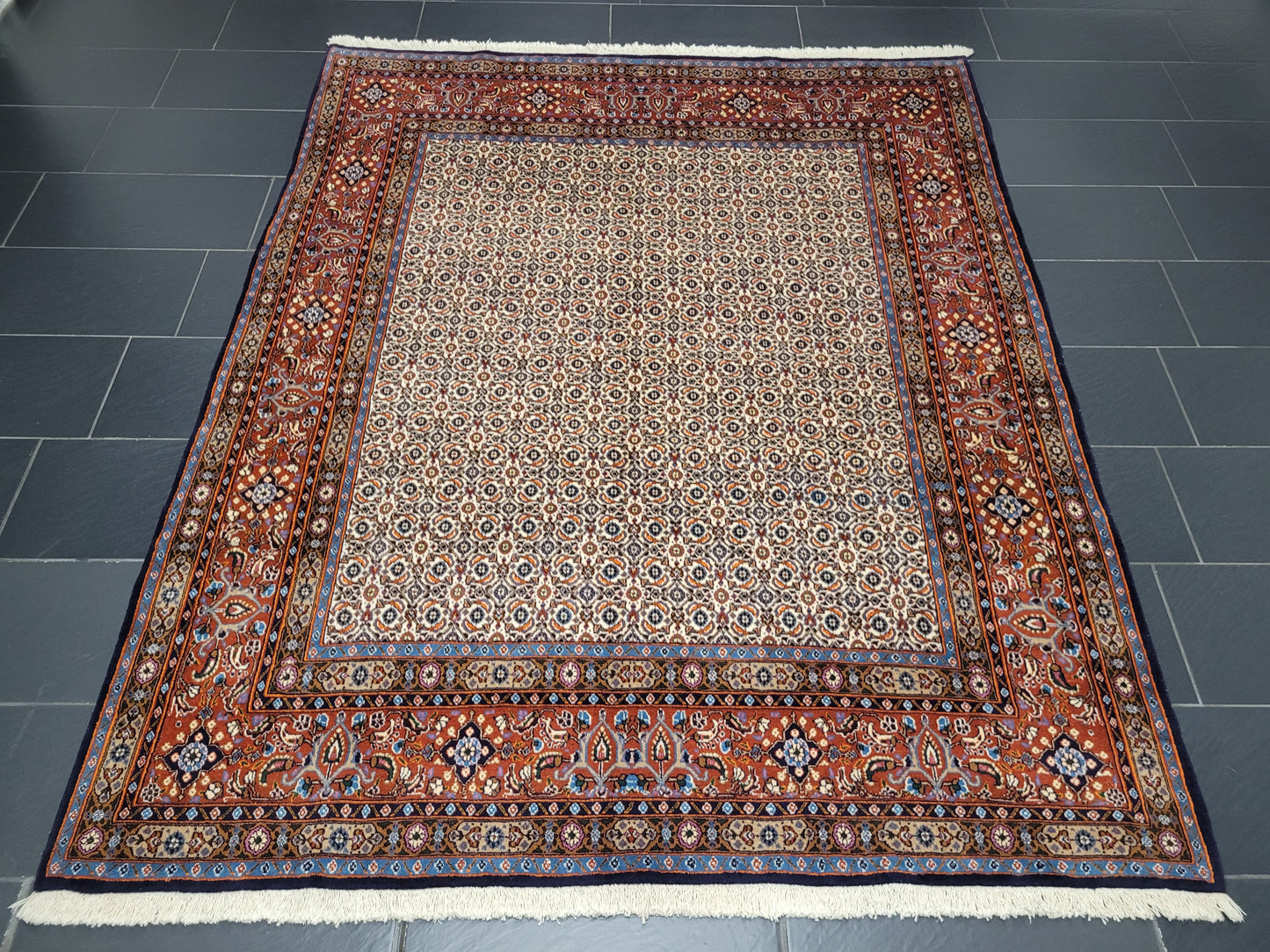 Moud Teppich 245x200 cm feine Wolle florales Allover-Muster