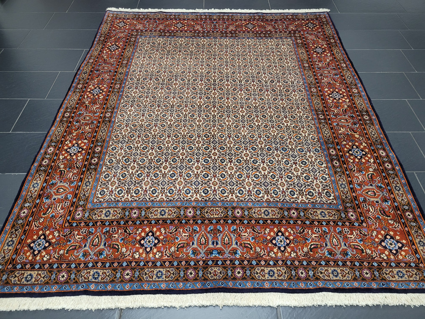 Moud Teppich 245x200 cm feine Wolle florales Allover-Muster