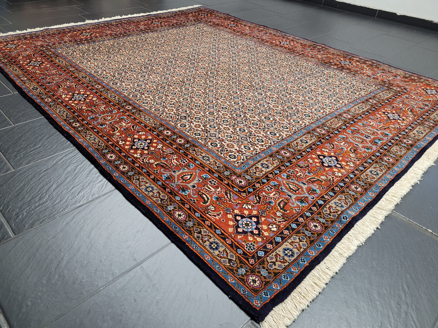 Moud Teppich 245x200 cm feine Wolle florales Allover-Muster