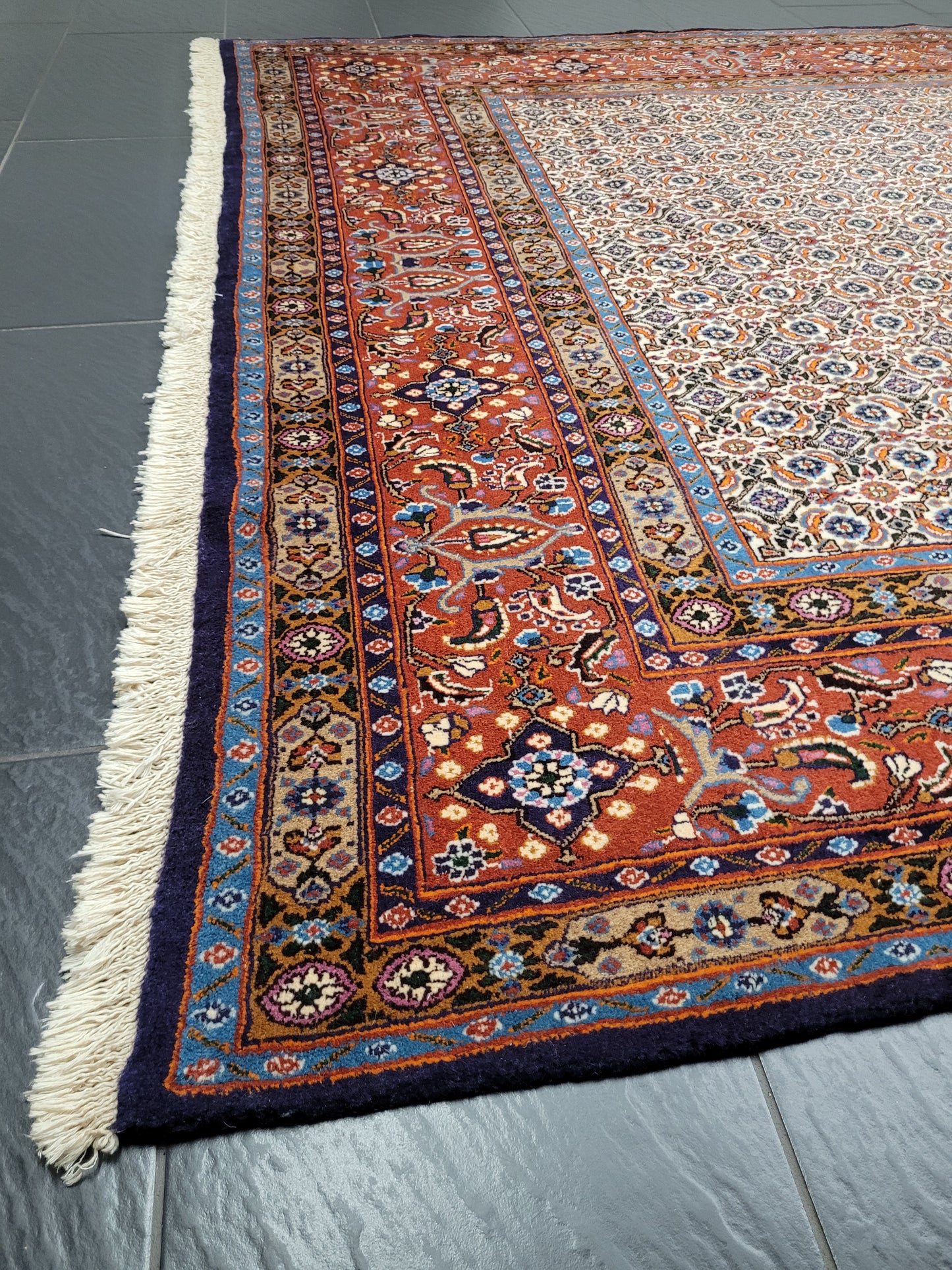 Moud Teppich 245x200 cm feine Wolle florales Allover-Muster