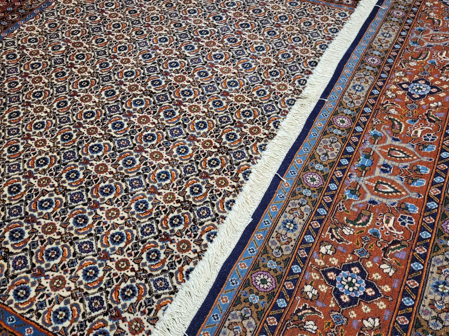 Moud Teppich 245x200 cm feine Wolle florales Allover-Muster