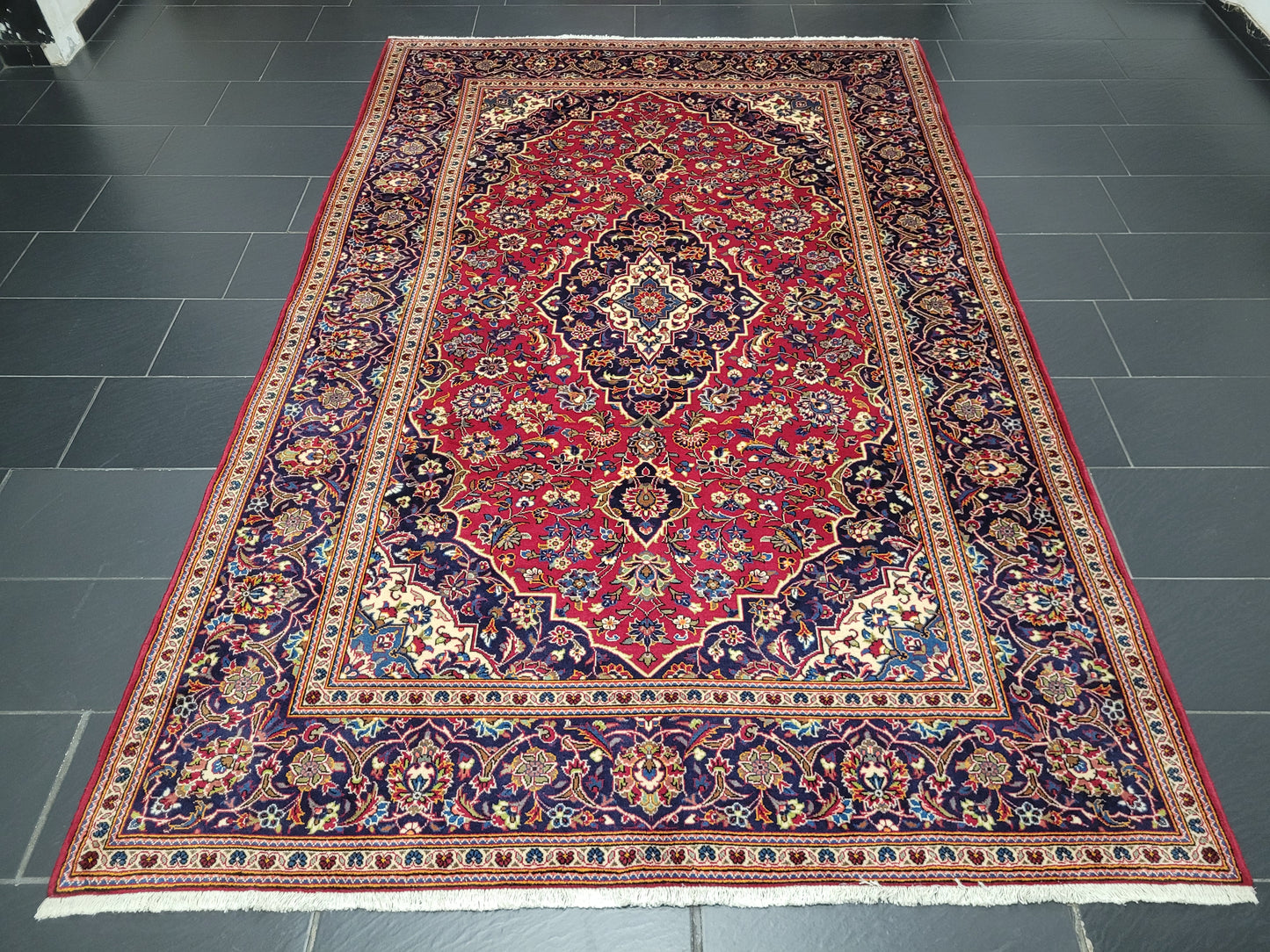 Keschan Teppich 310x200 cm florales Medaillonmuster feine Wolle