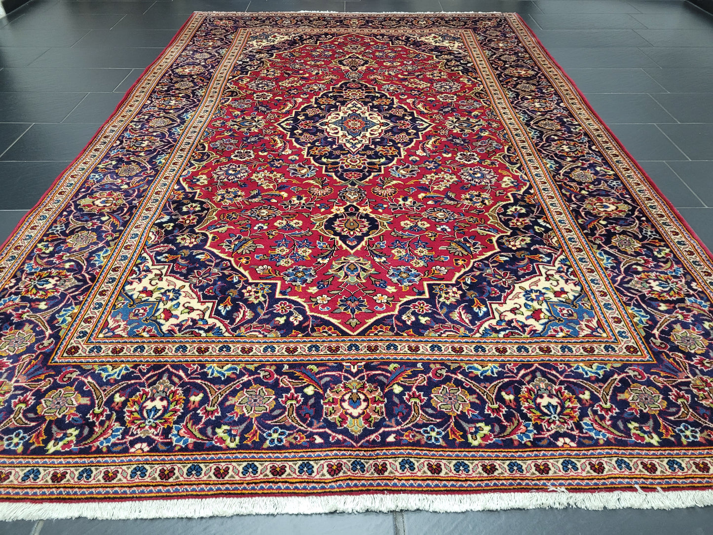 Keschan Teppich 310x200 cm florales Medaillonmuster feine Wolle