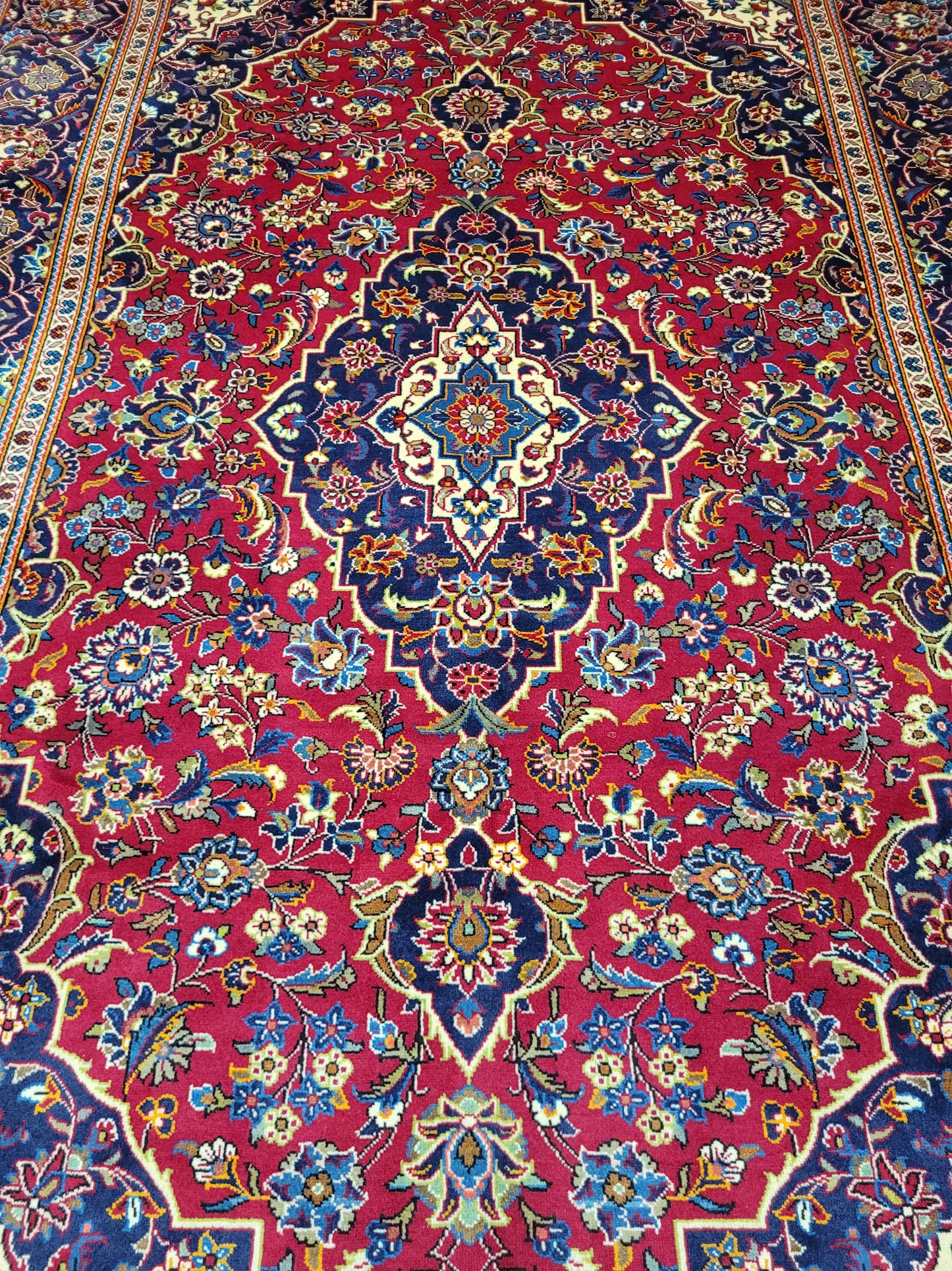 Keschan Teppich 310x200 cm florales Medaillonmuster feine Wolle