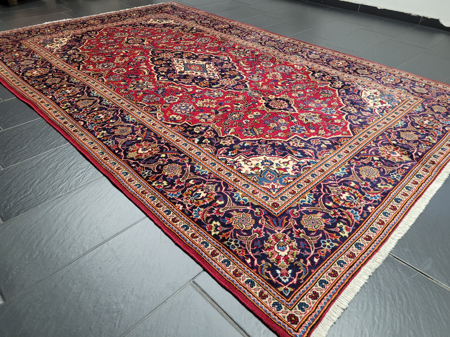 Keschan Teppich 310x200 cm florales Medaillonmuster feine Wolle